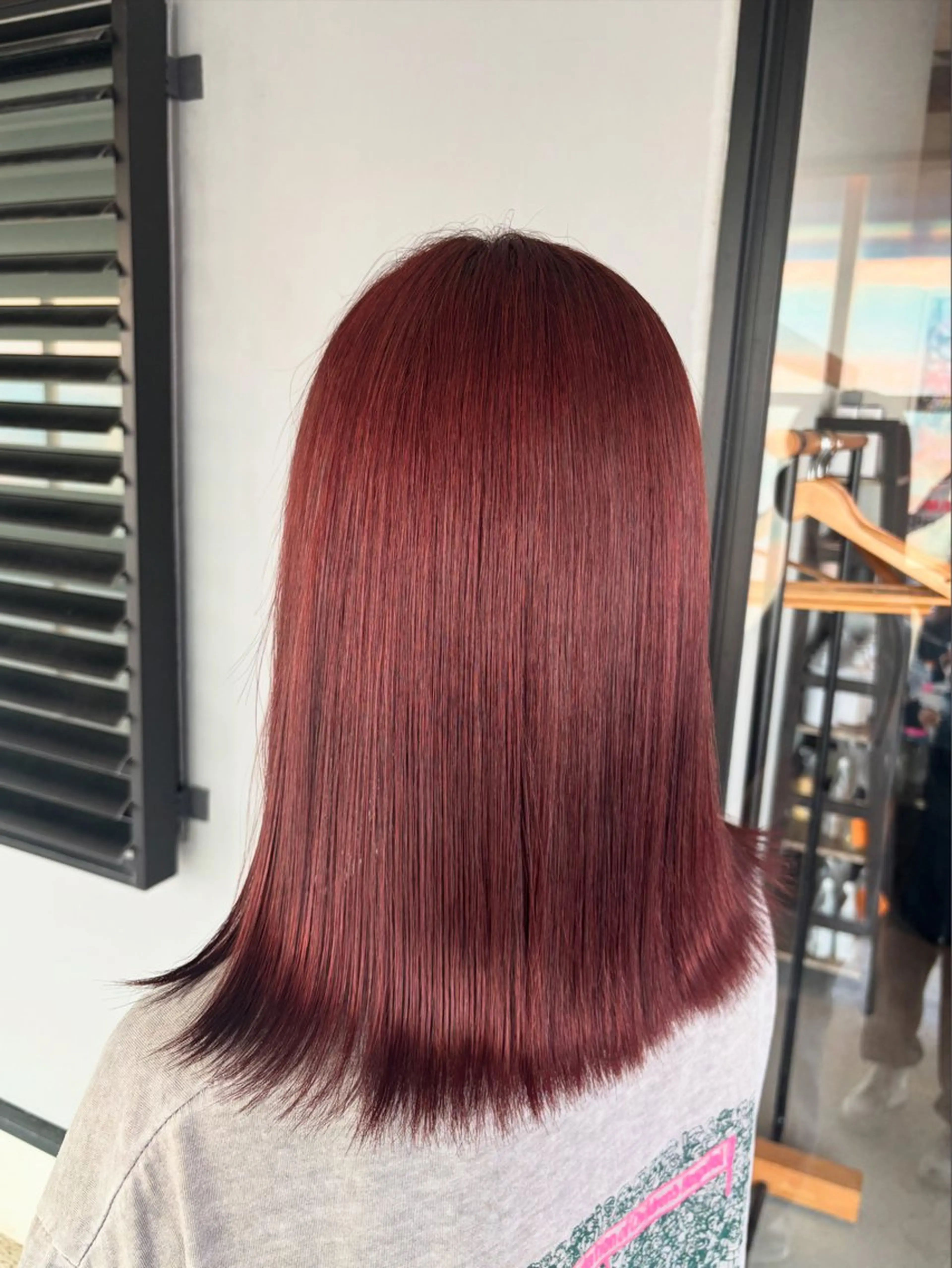 ミディアム ピンクブラウン ヘアカラー 西川 璃乃朱のヘアスタイル