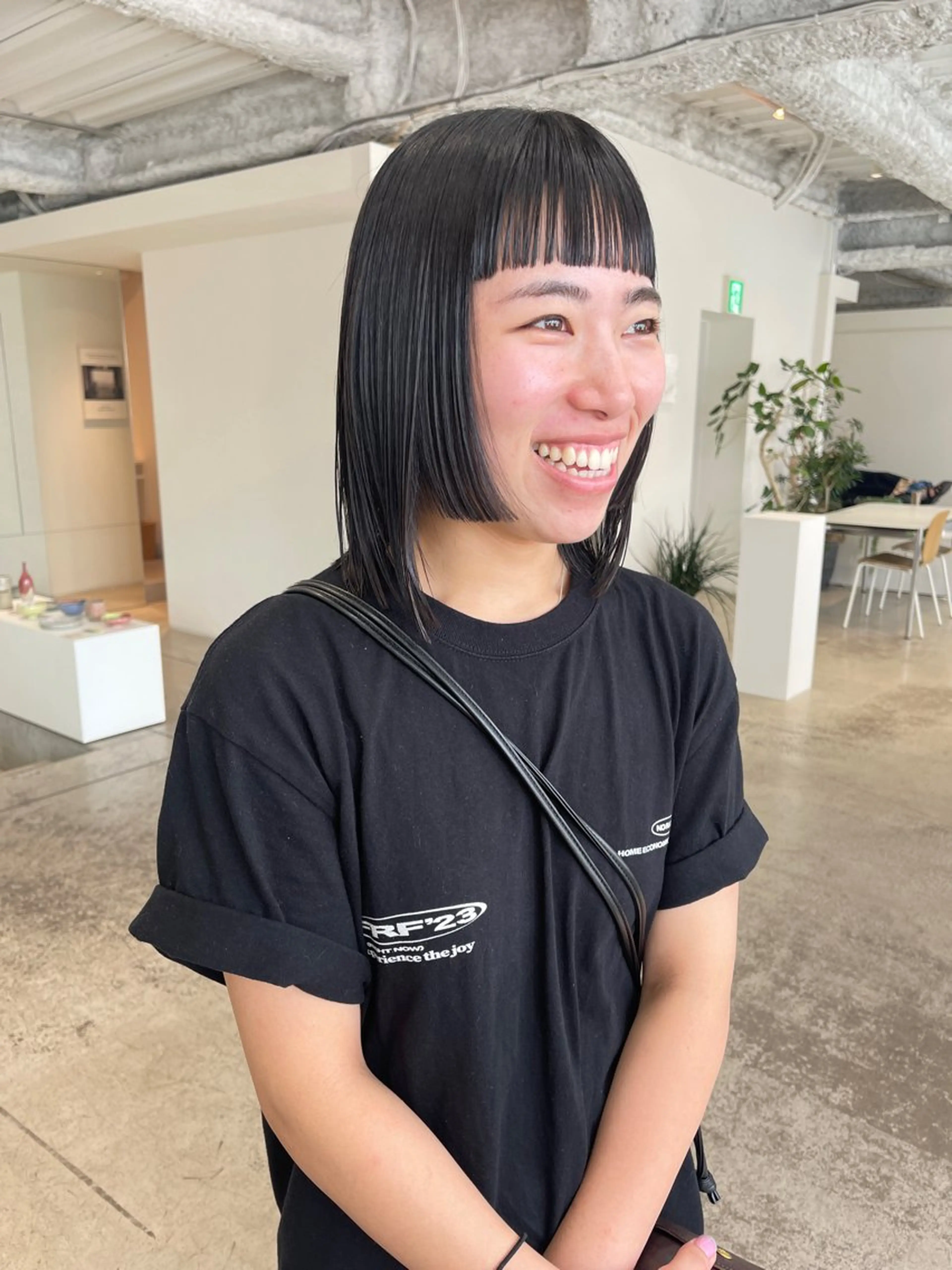 ミディアム カット パーマ oma　袮次金 鈴香のヘアスタイル