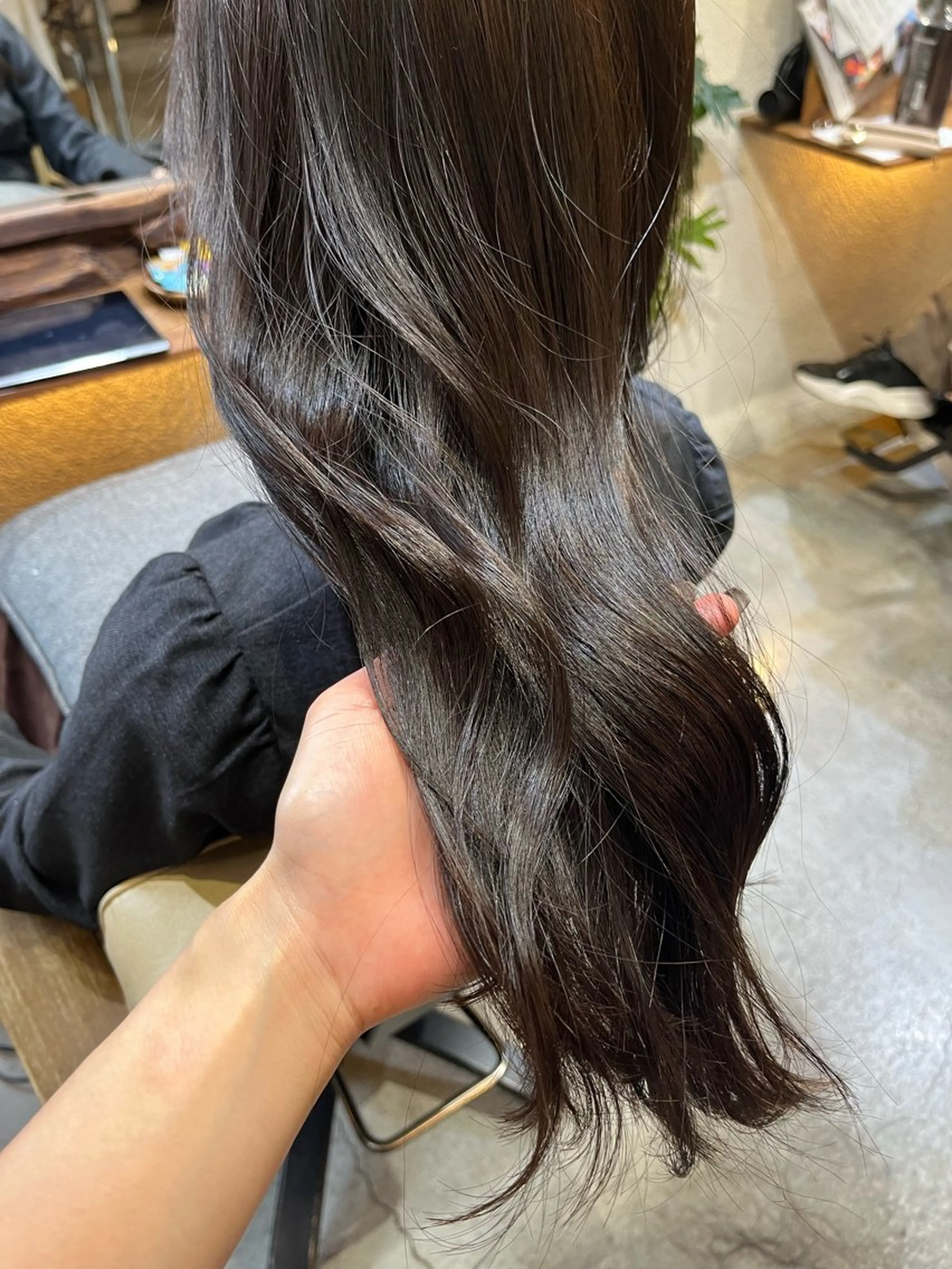 ロング カット ヘアカラー トリートメント ヘッドスパ putri店長 和田鈴采のヘアスタイル