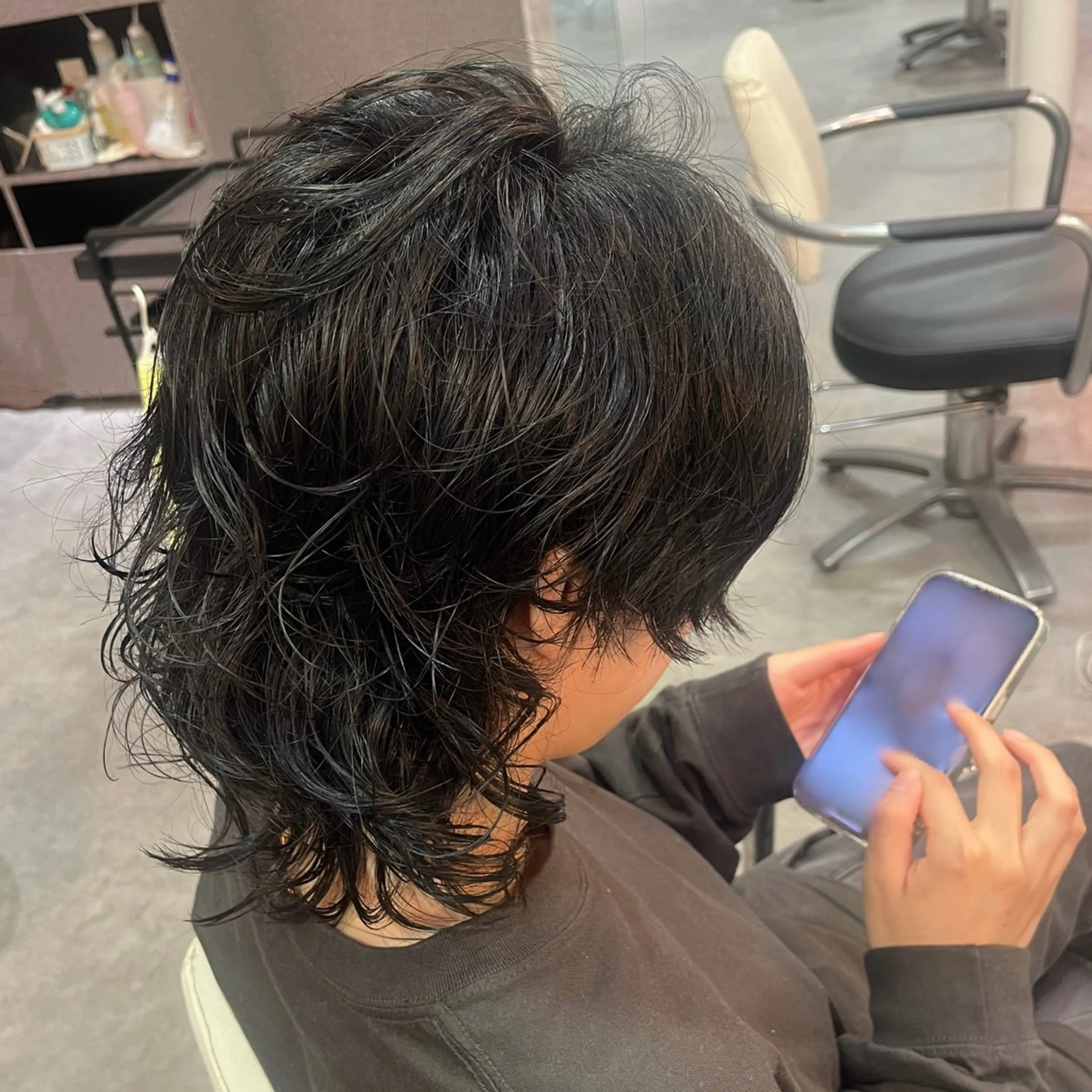 ミディアム パーマ PUREE  de FLEURS所属・本田 茜のヘアスタイル