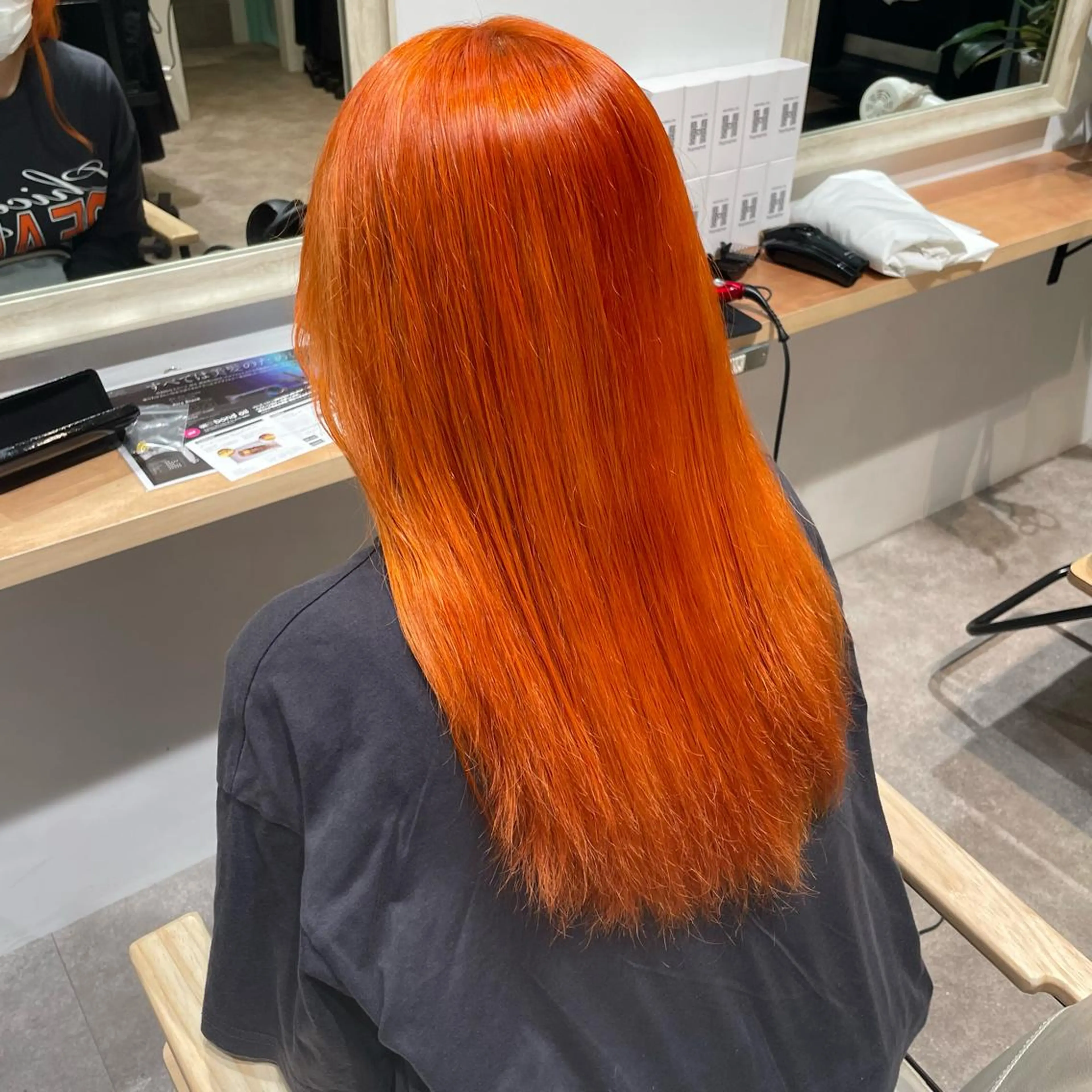 ロング ヘアカラー ハイトーン🦄ネイル 💞のぶちのネイルデザイン