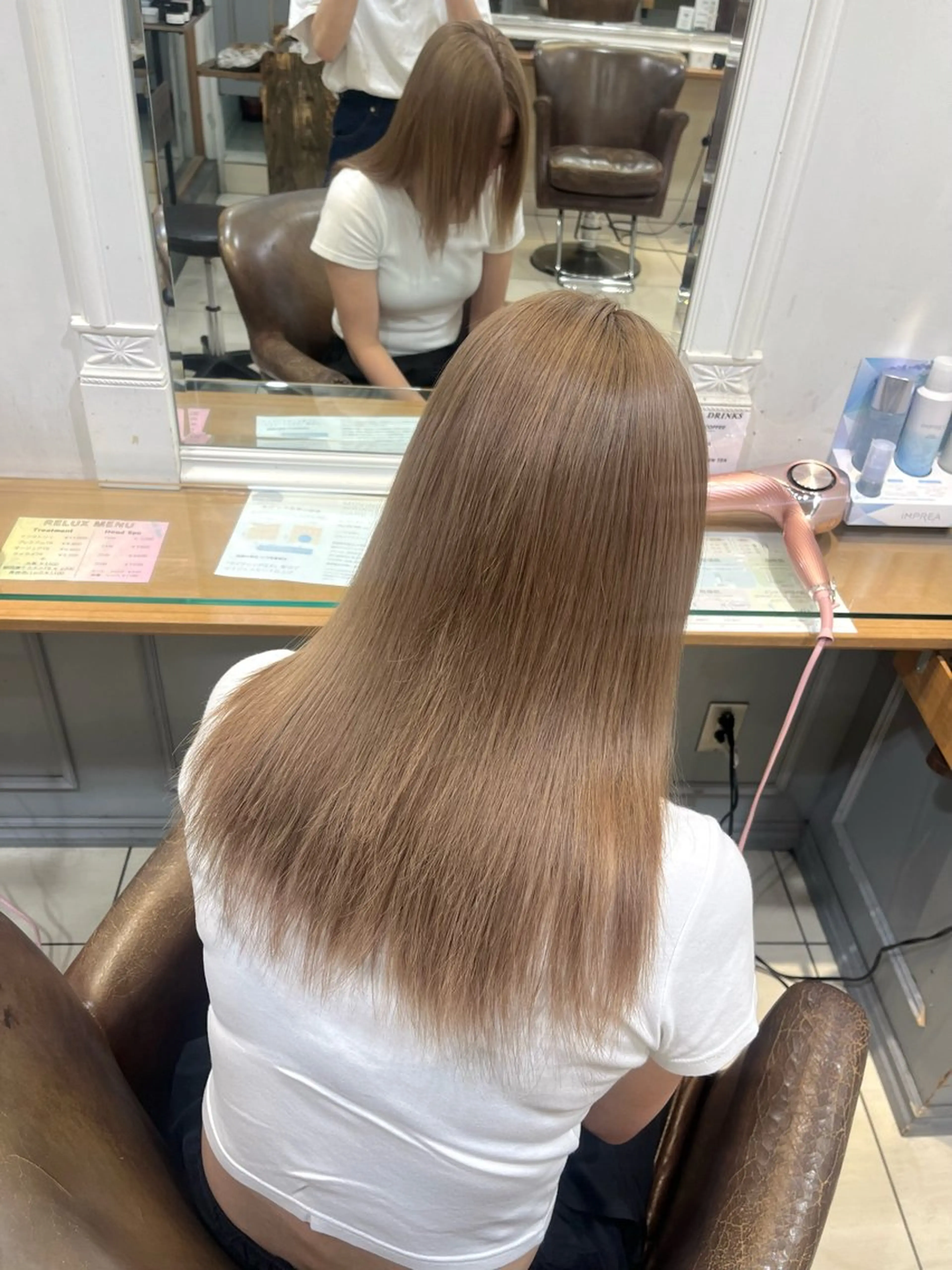セミロング カラー ベージュカラー ミルクティーベージュ 横浜 /佐藤 桃香のヘアスタイル
