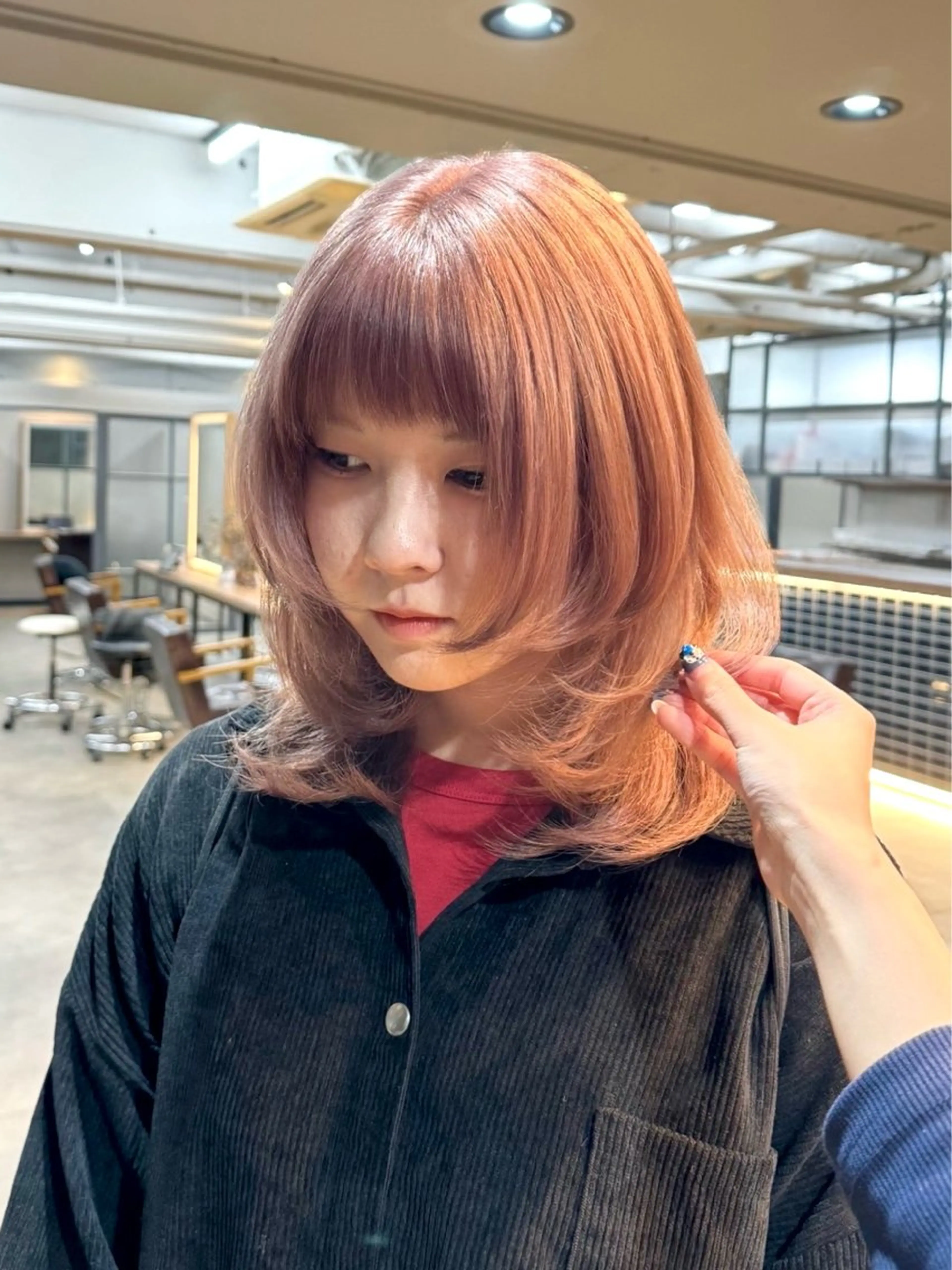 ミディアム カラー ベージュカラー ピンクカラー ピンクベージュ ヘアカラー 艶髪カラー/レイヤー 🐣kokoro🌸のヘアスタイル