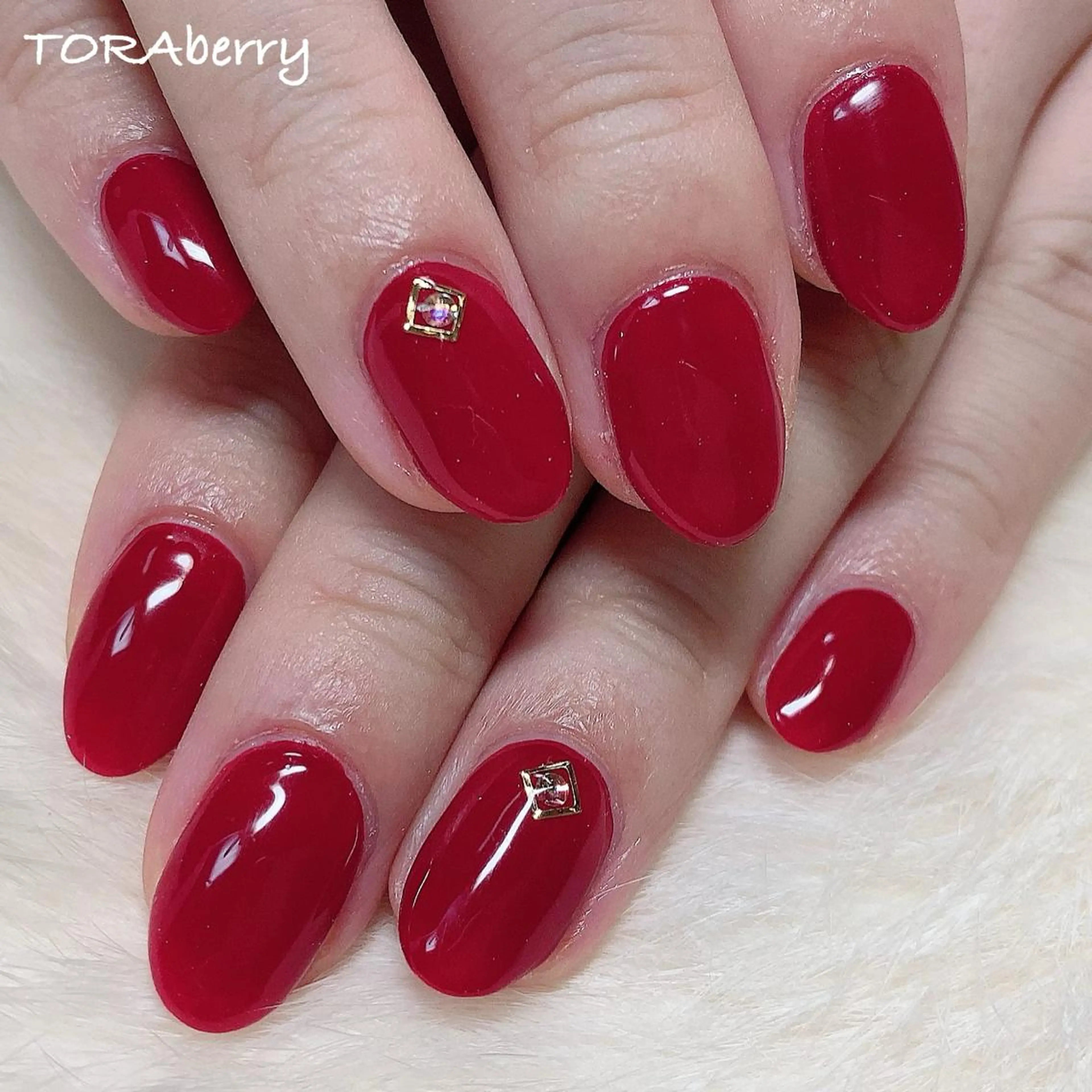 ネイル ワンカラーネイル 赤色 ハンドネイル ネイリスト なつみのネイルデザイン