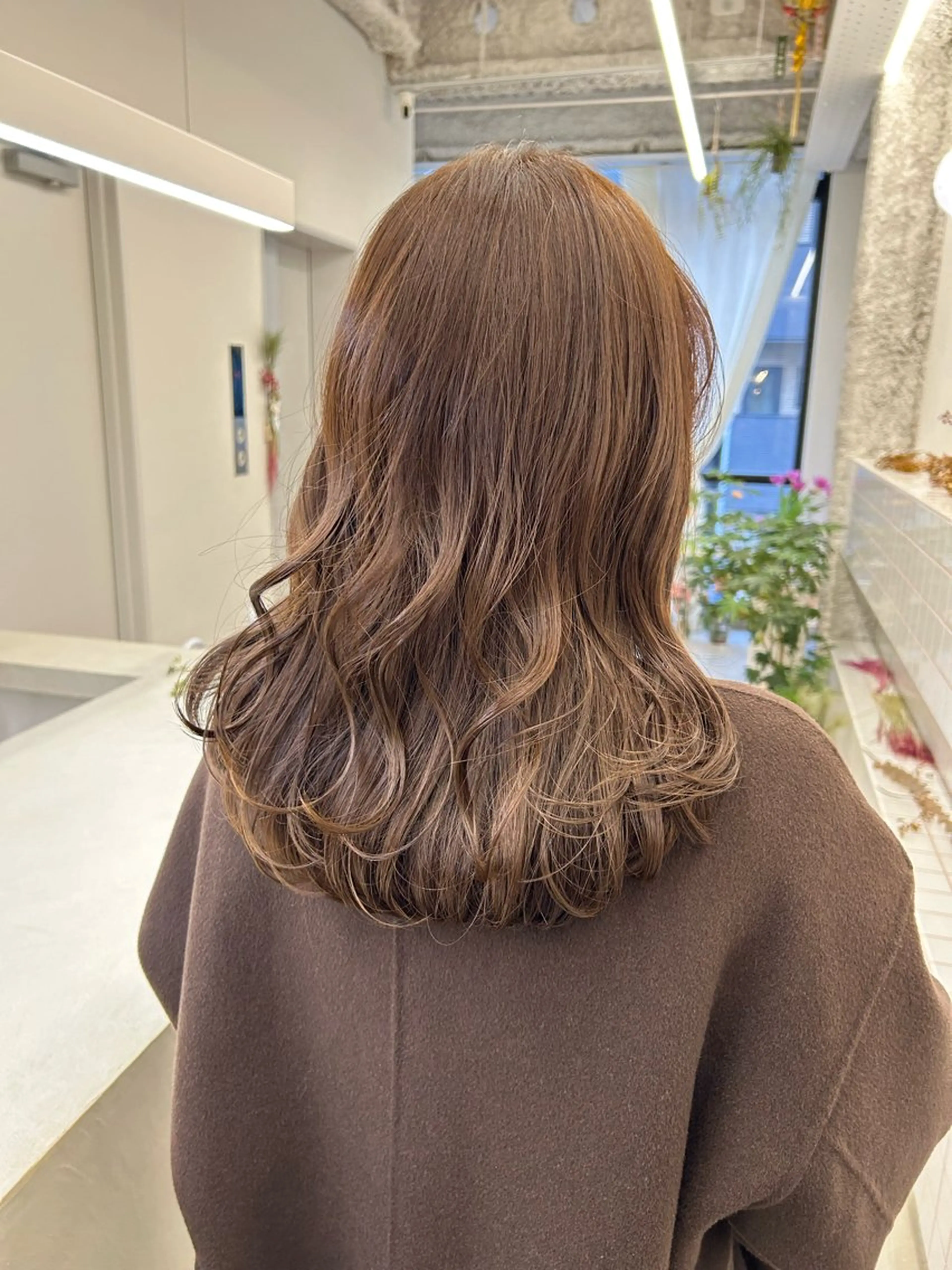 セミロング カット ヘアカラー トリートメント 名古屋/伏見/花屋 併設/不破新のヘアスタイル