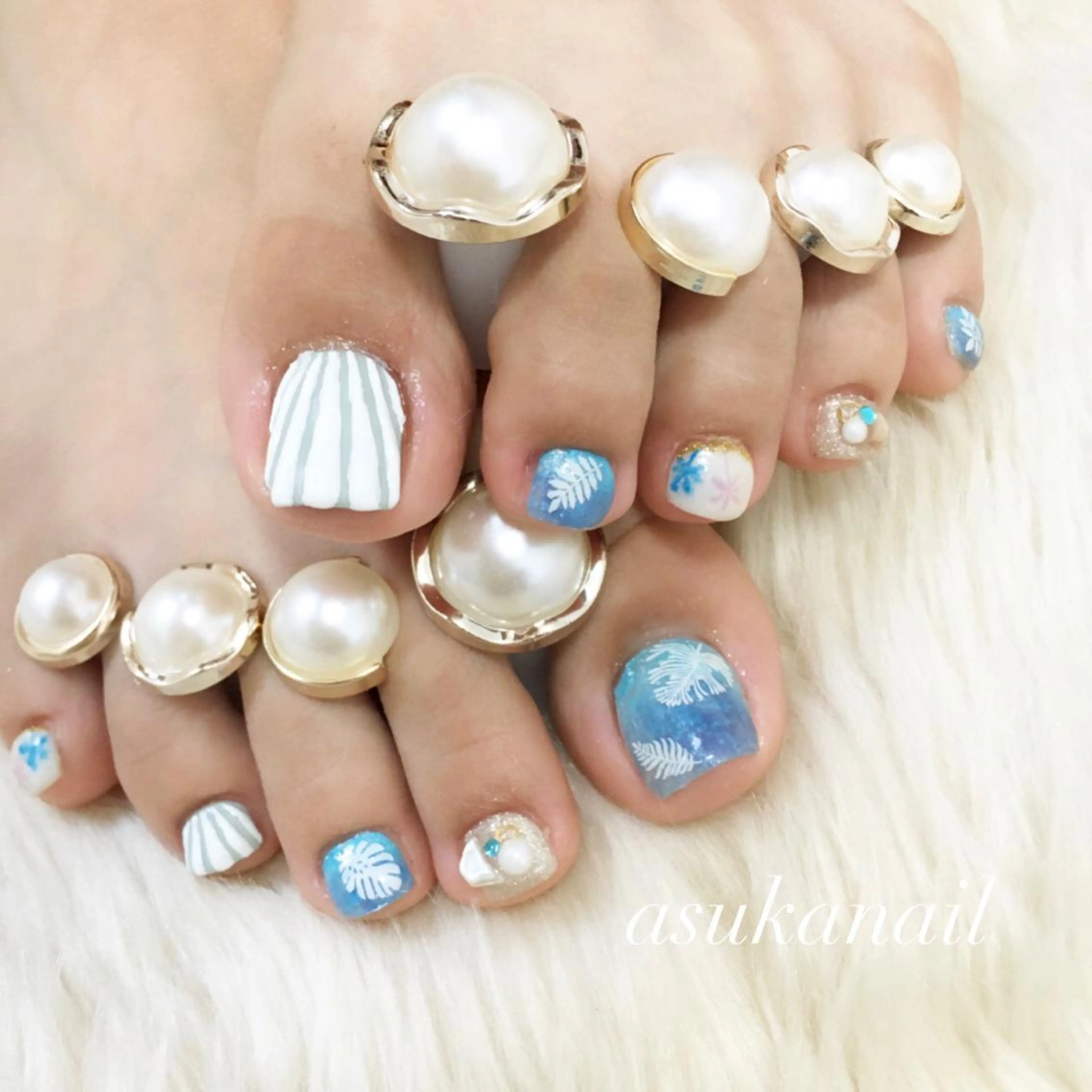 ネイル フットネイル ハンドネイル La Colzaのネイルデザイン