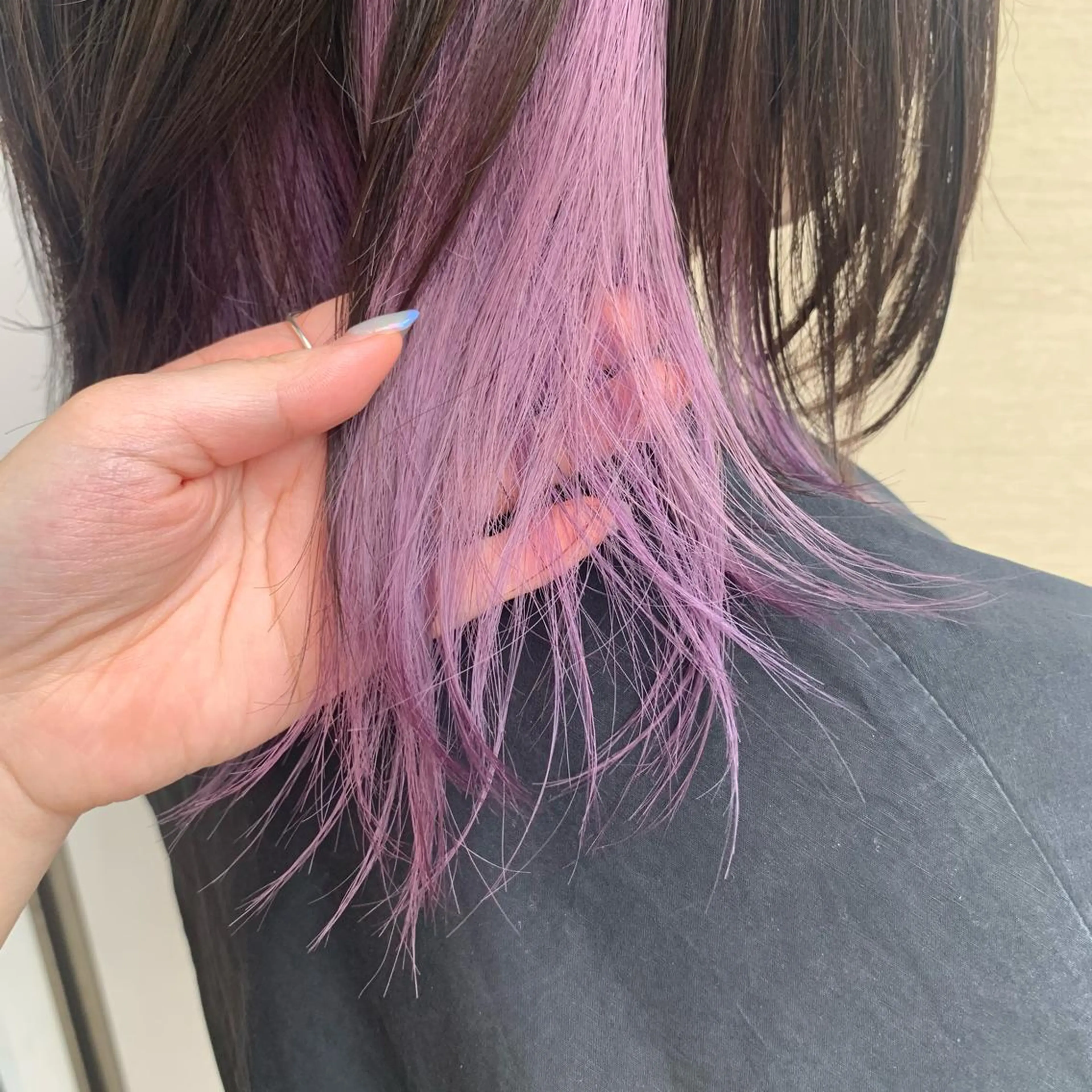 ミディアム カラー ヘアカラー ウスイ ハルカのヘアスタイル