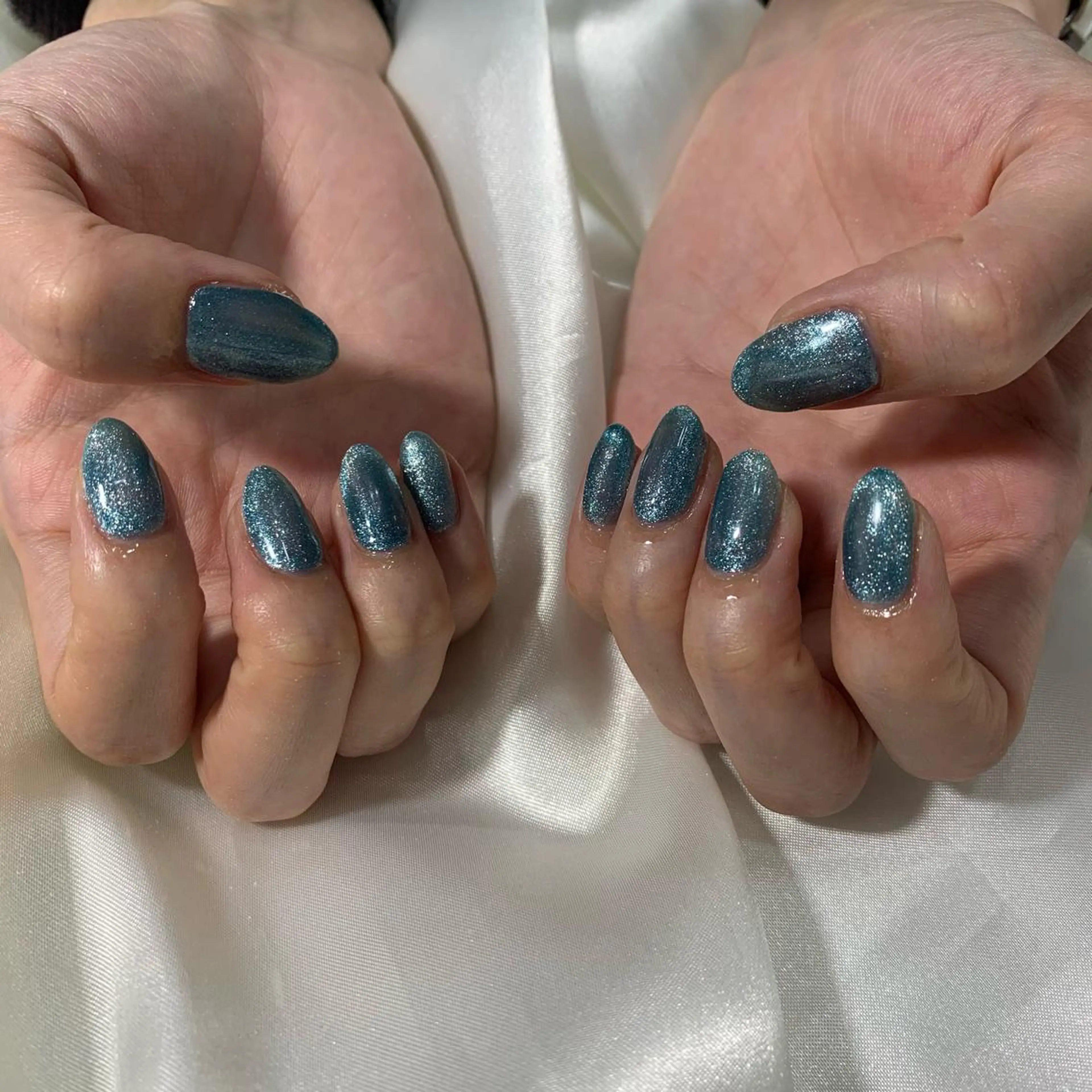 ネイル emanon 新宿東口店所属・nailist akariのネイルデザイン