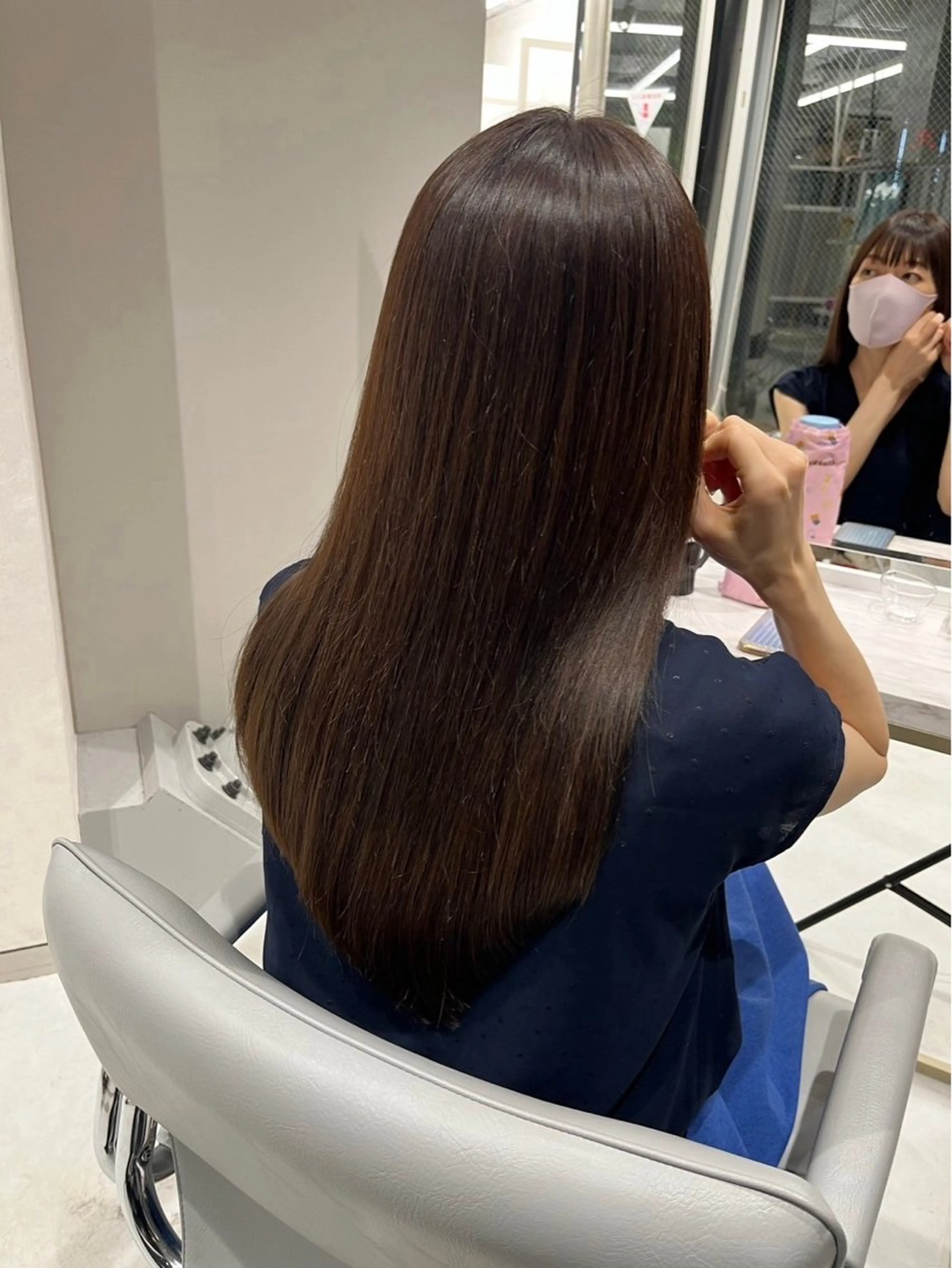 セミロング 半個室サロンyoures hair 髪質改善トリートメント東新宿店所属・榊原 竜弥のヘアスタイル
