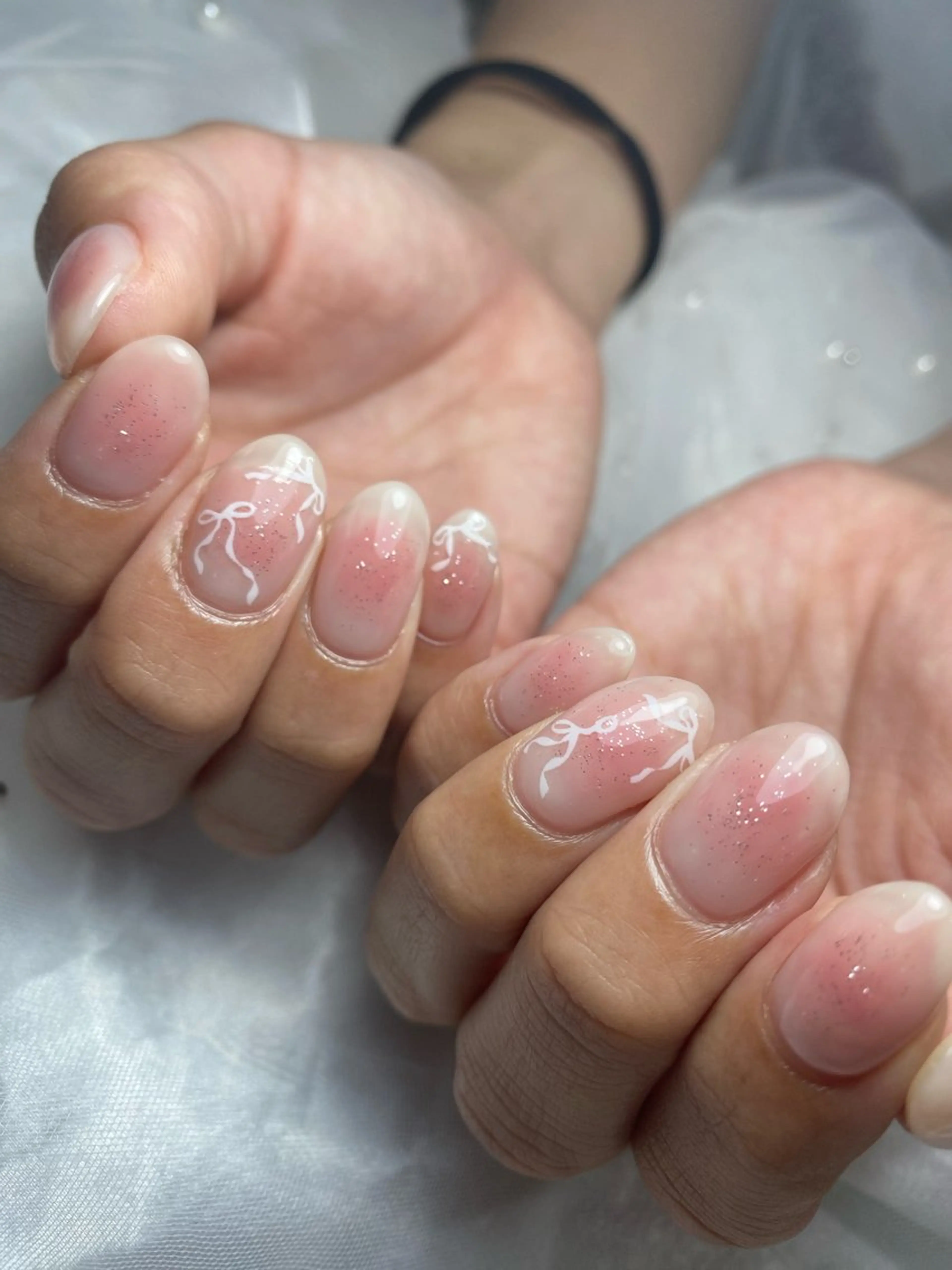 ネイル フラッシュネイル フレンチネイル ジェルネイル グラデーション ラメ(グリッター) ハンドネイル ハンドケア REILLY.　private nail salon所属・Marina 《REILLY.》のネイルデザイン