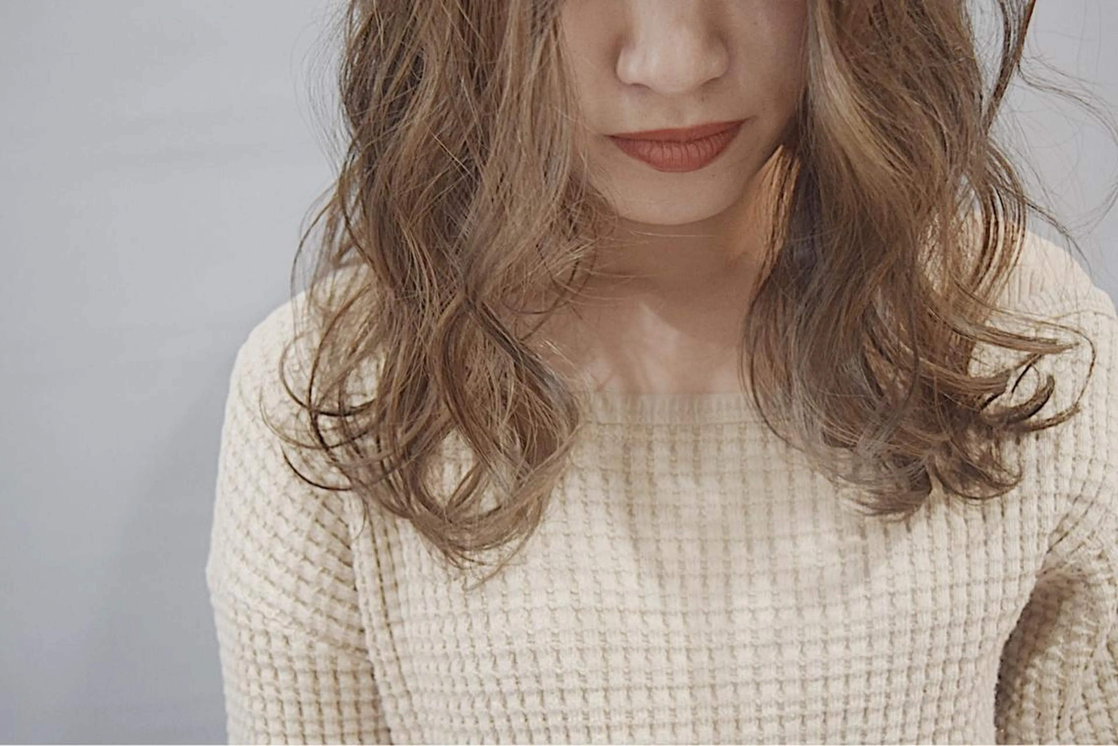 カラー ベージュカラー ミルクティーベージュ ハイトーンカラー RYUのヘアスタイル