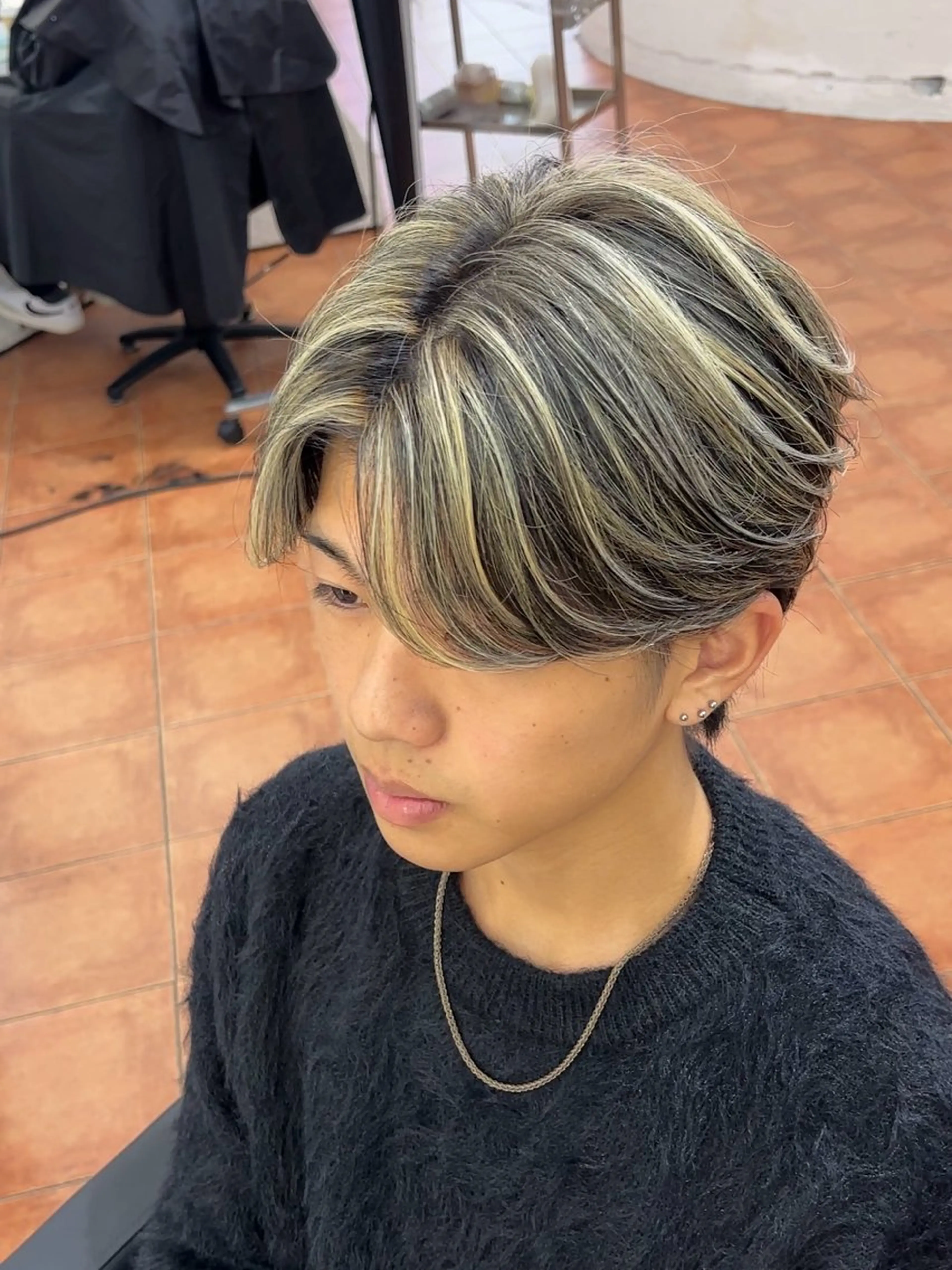 カラー メンズ センターパート メンズメッシュ メッシュ カット ヘアカラー メンズカット ‪‪/メッシュのヘアスタイル