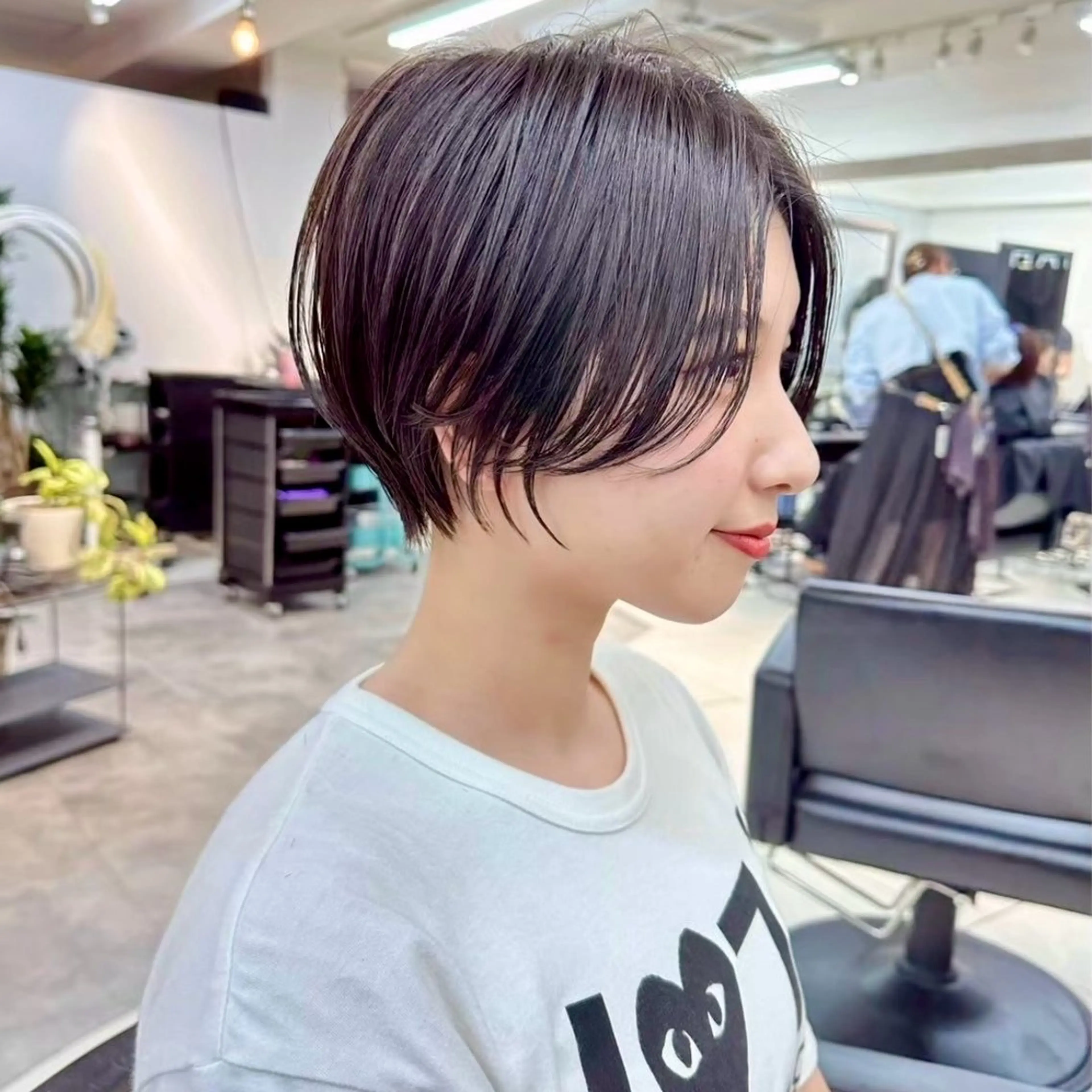 ショート カラー カット ヘアカラー 透け感カラー 🌱いわさきのヘアスタイル