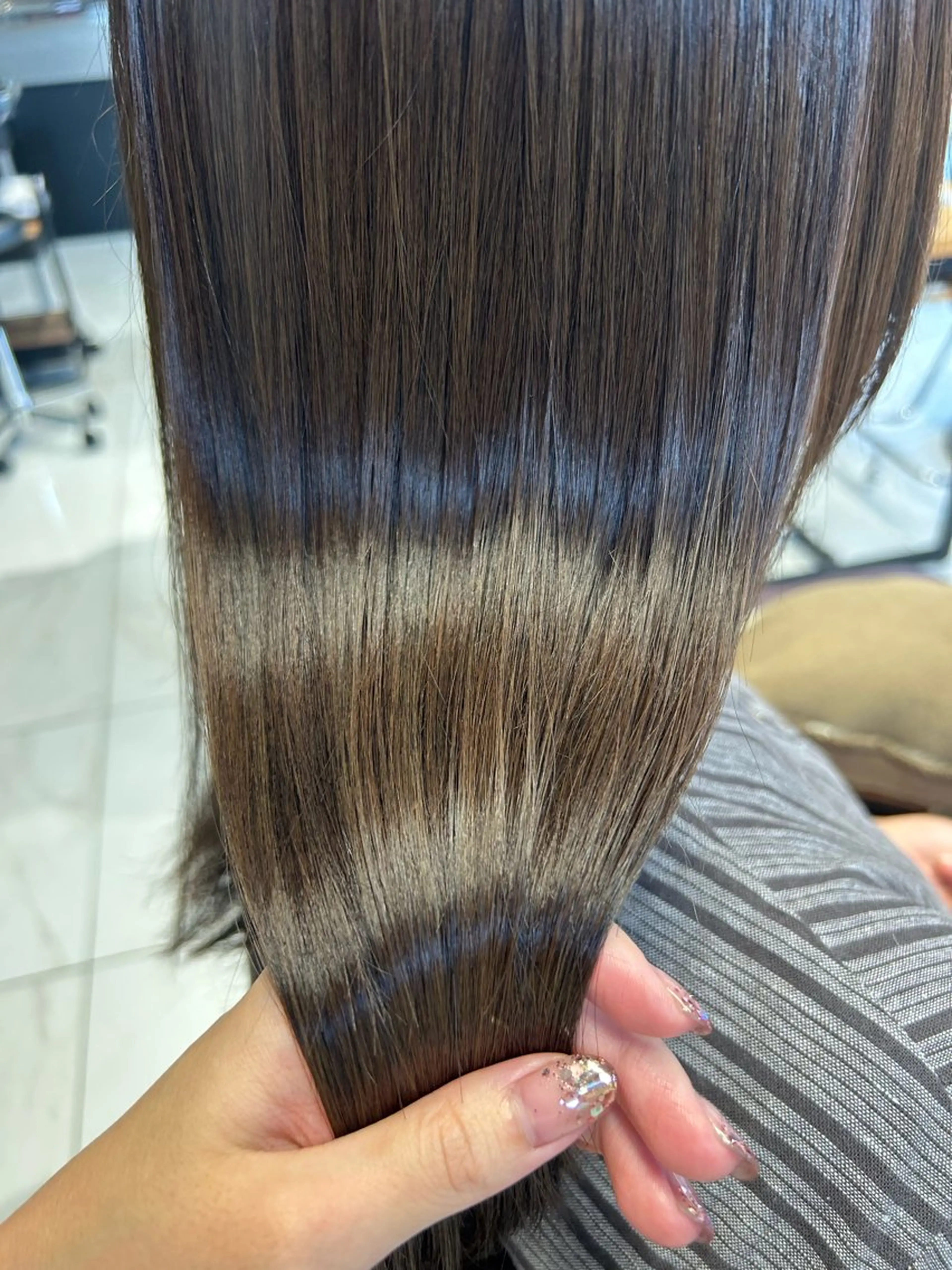 ロング カラー パーマ 髪質改善 ストレートパーマ にった みずきのヘアスタイル