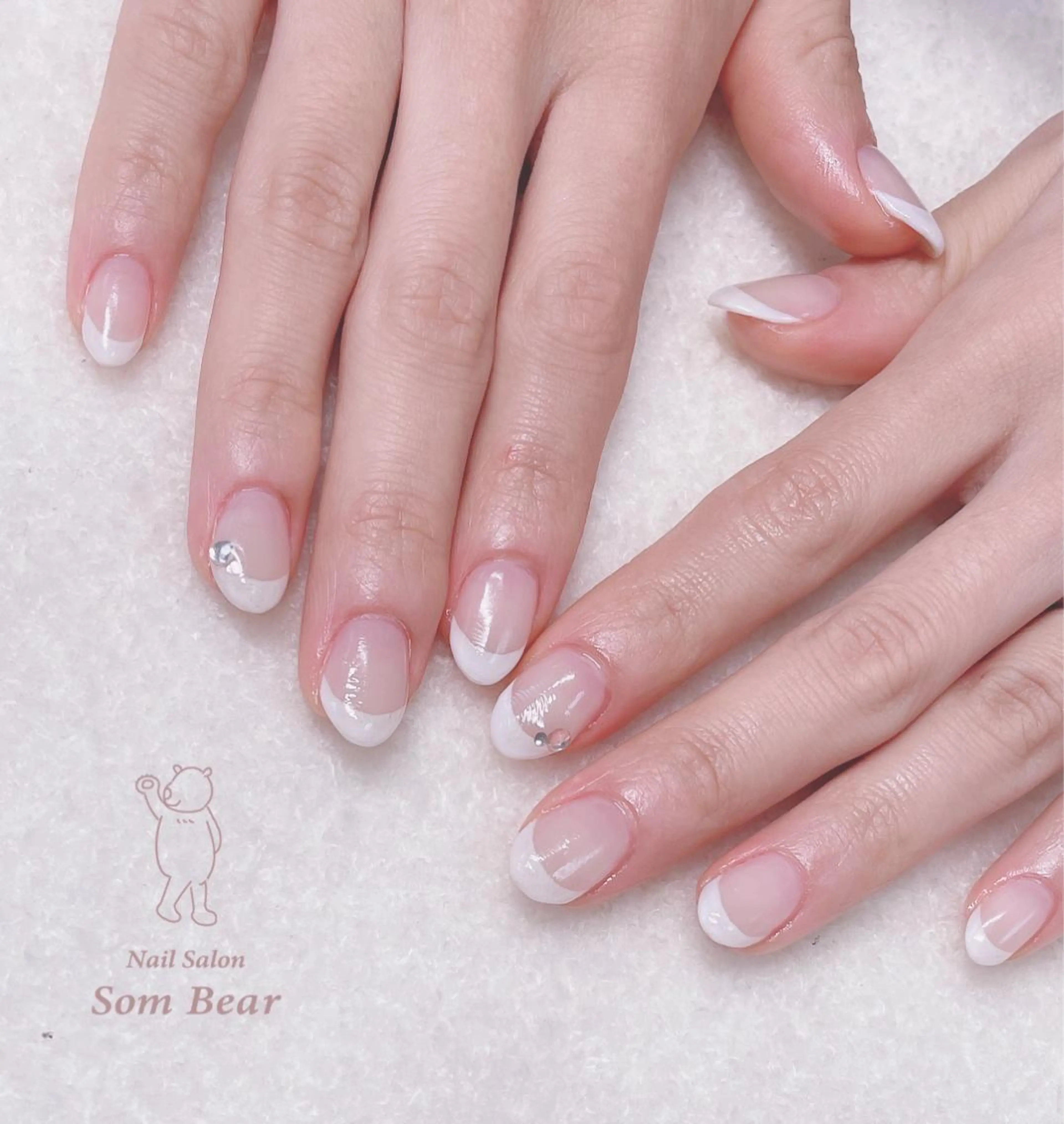 ネイル フレンチネイル グラデーション ワンカラーネイル Som Bear所属・nail salon Som Bear🧸のネイルデザイン