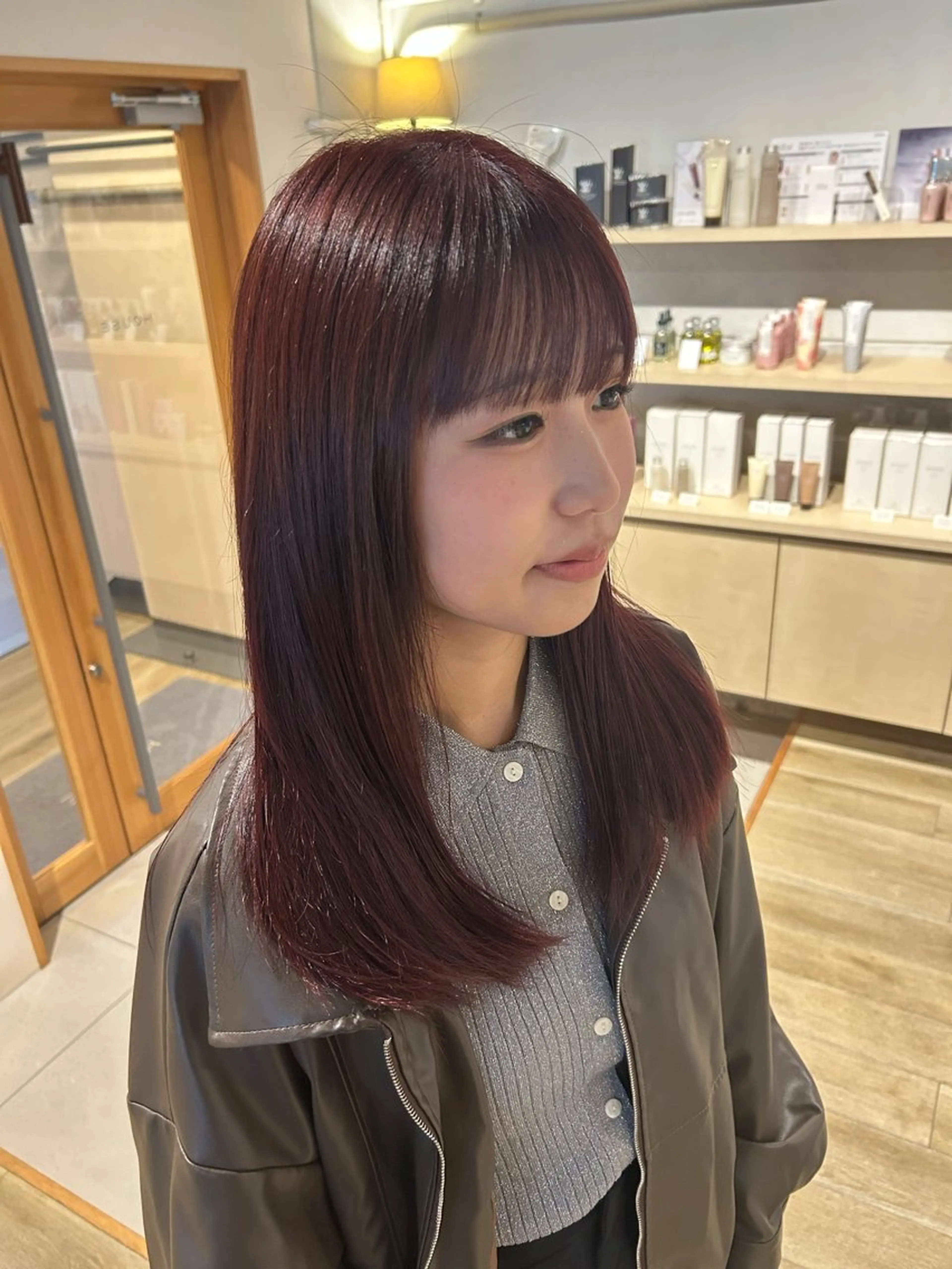 ミディアム カラー ブリーチ 透明感カラー ダブルカラー ブリーチなしカラー ヘアカラー aina ⠀ ⠀ ⠀のヘアスタイル