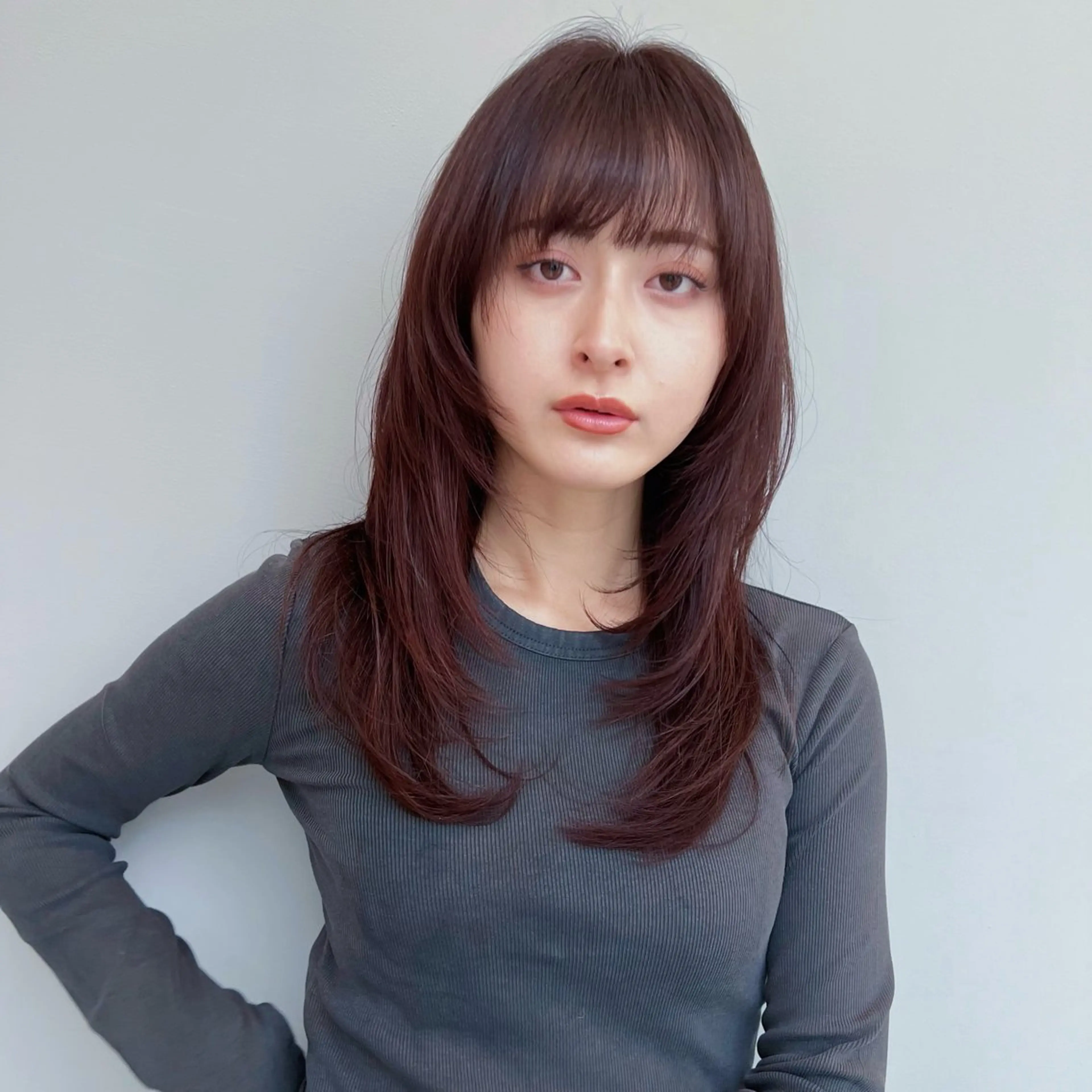 セミロング TRICCA 銀座所属・奏羽　"ショート ・ボブ ・レイヤー"のヘアスタイル