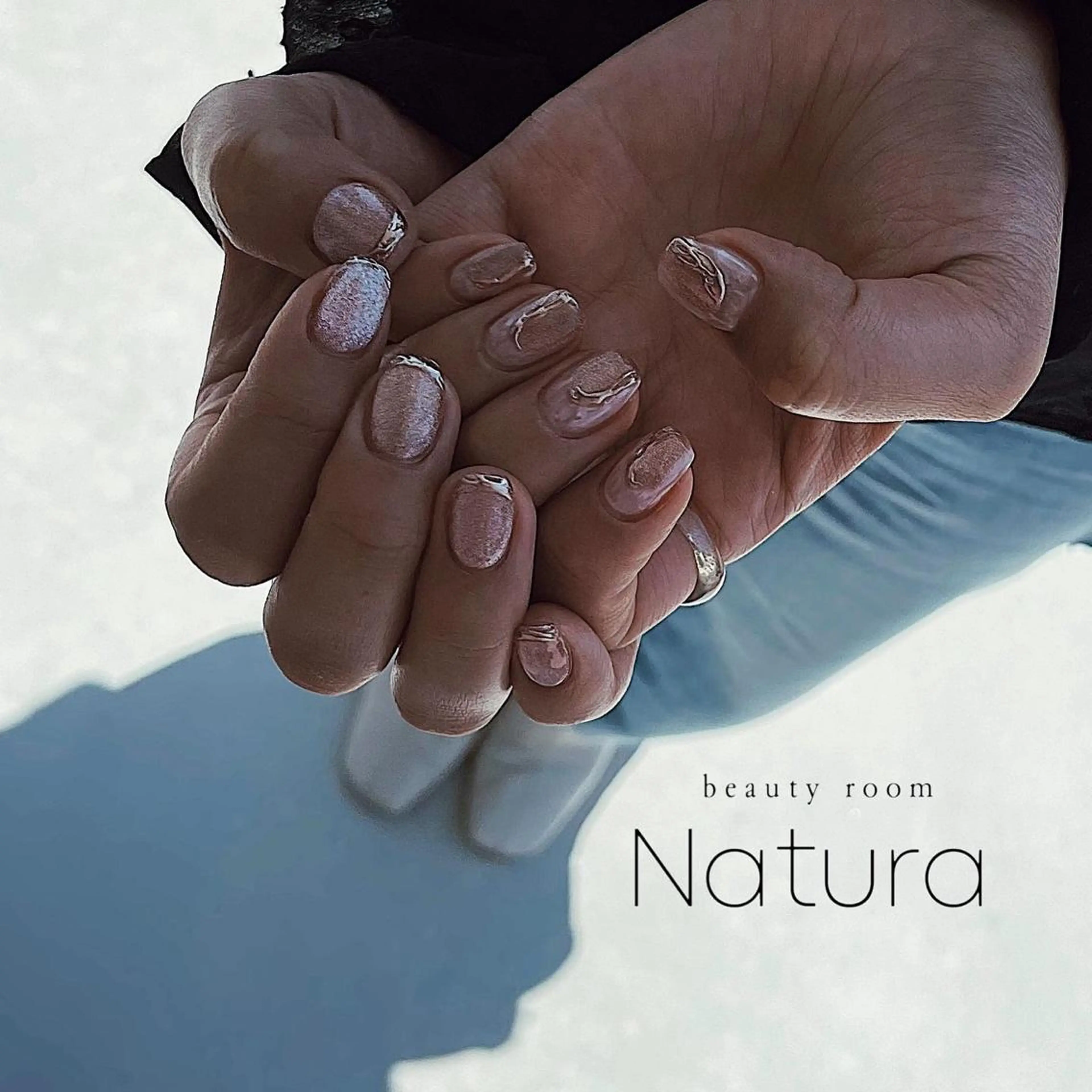 ネイル マツエク・マツパ アイブロウ ハンドネイル beautyroom Naturaのネイルデザイン