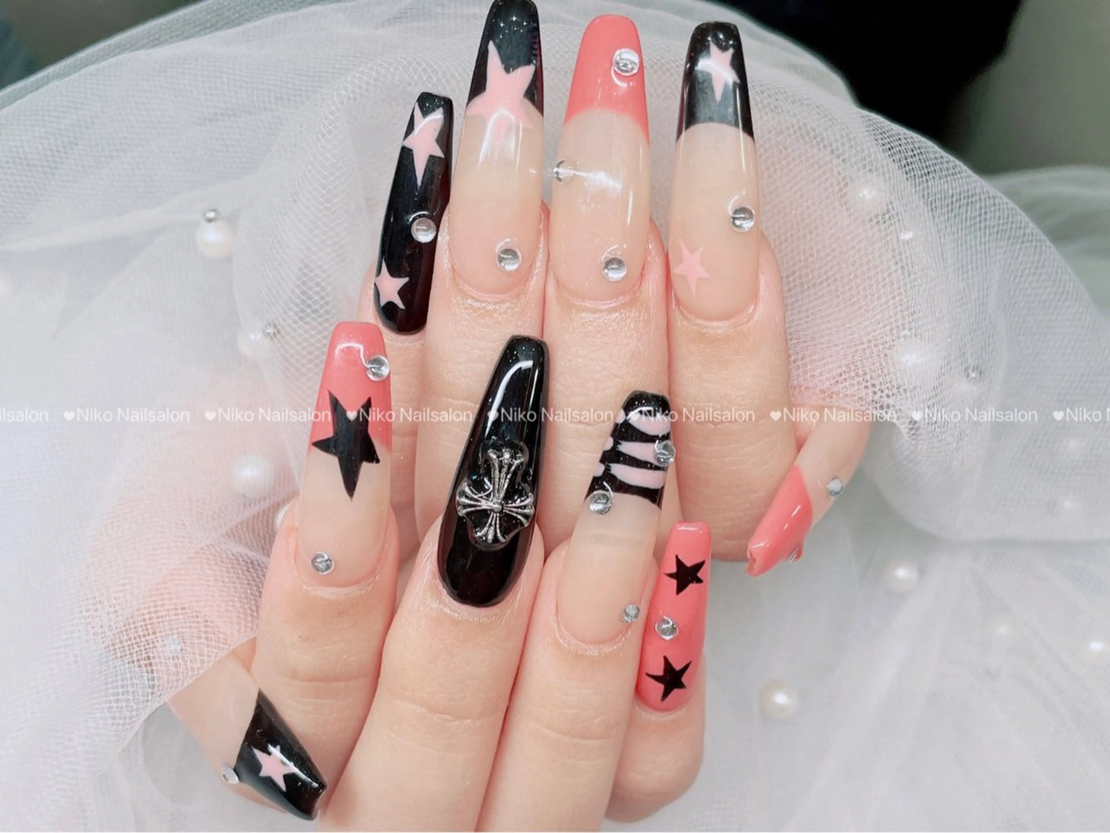 ネイル チークネイル 長さ出し フットネイル フレンチネイル ジェルネイル Niko nailサロンのネイルデザイン