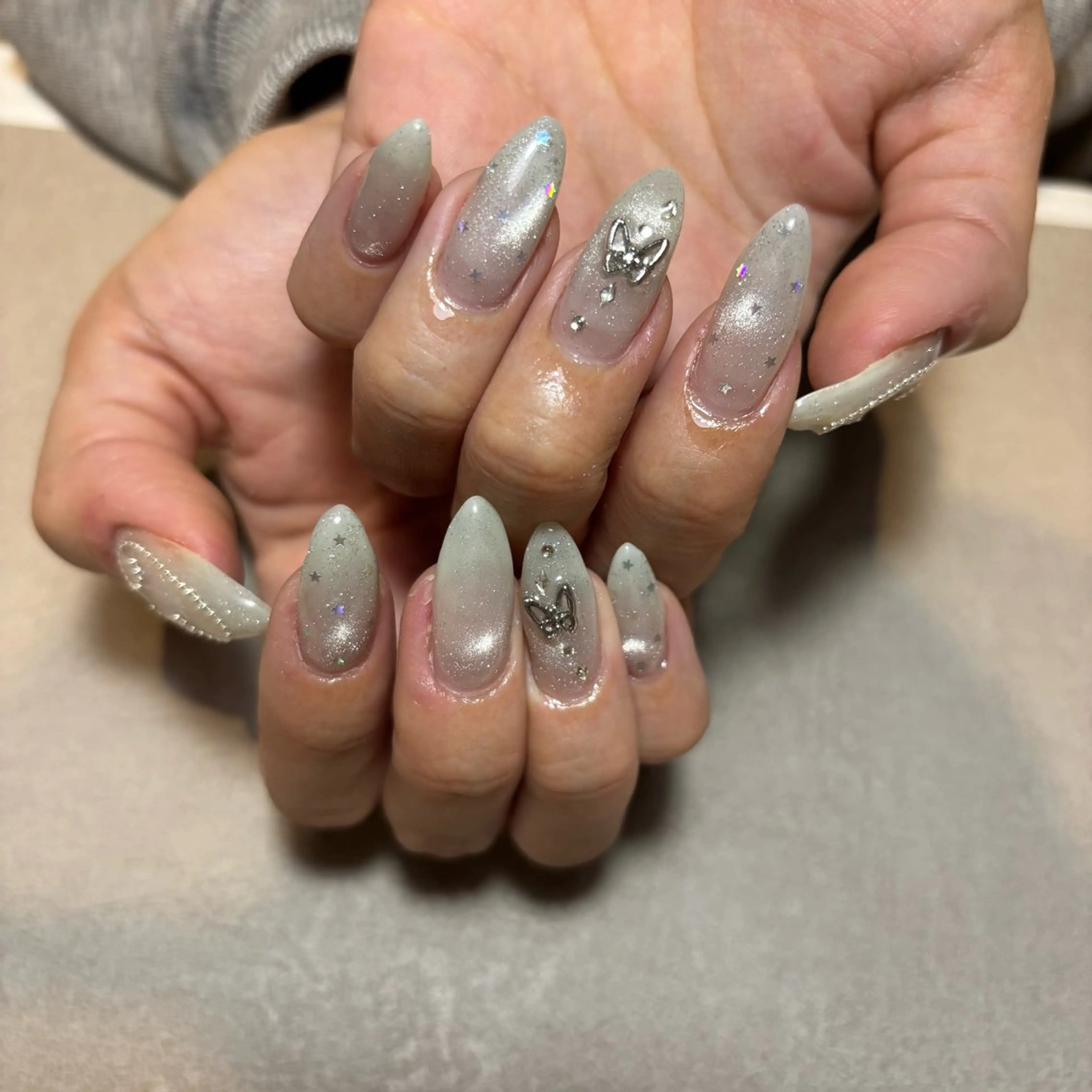 ネイル 山崎 ひなたのネイルデザイン