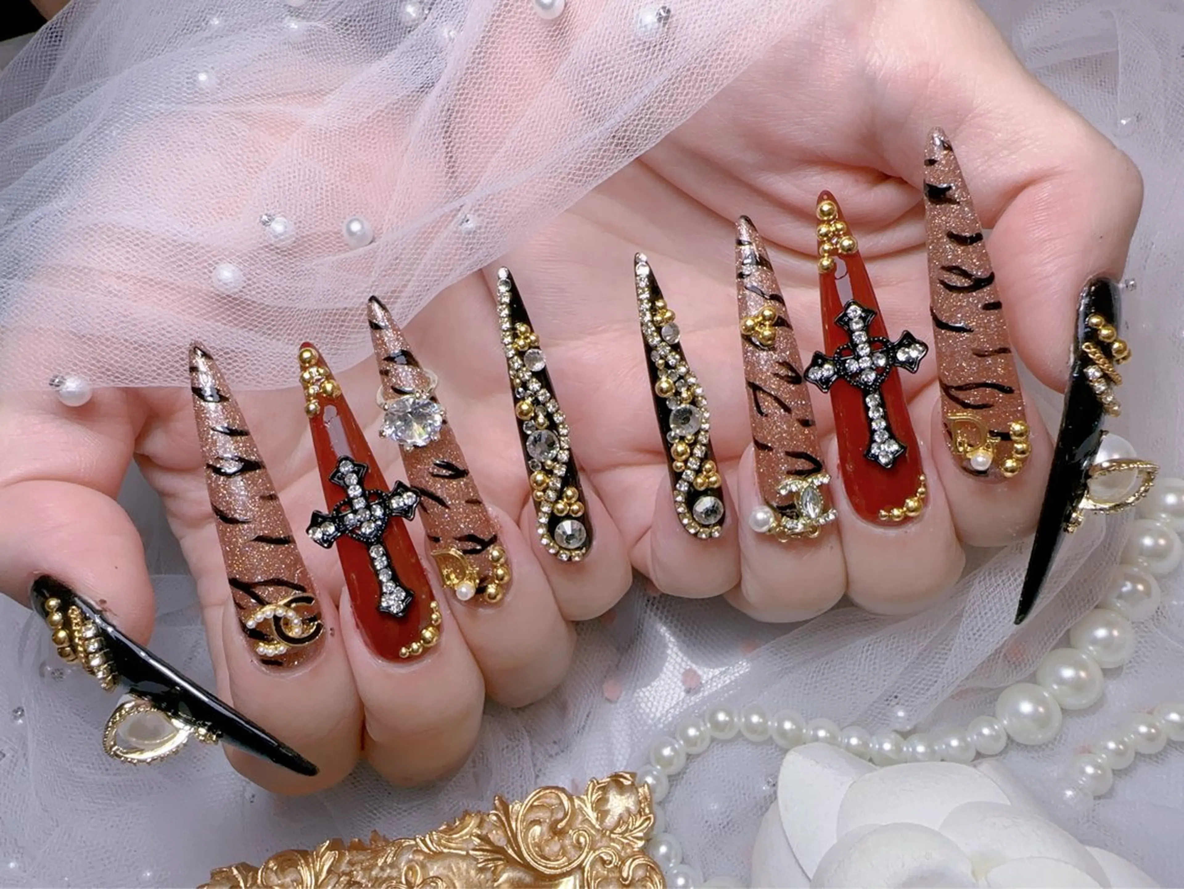ネイル オーロラネイル フットネイル 韓国ネイル ラメ(グリッター) ラメグラデーション ハンドネイル Belle nail salon 新小岩のネイルデザイン