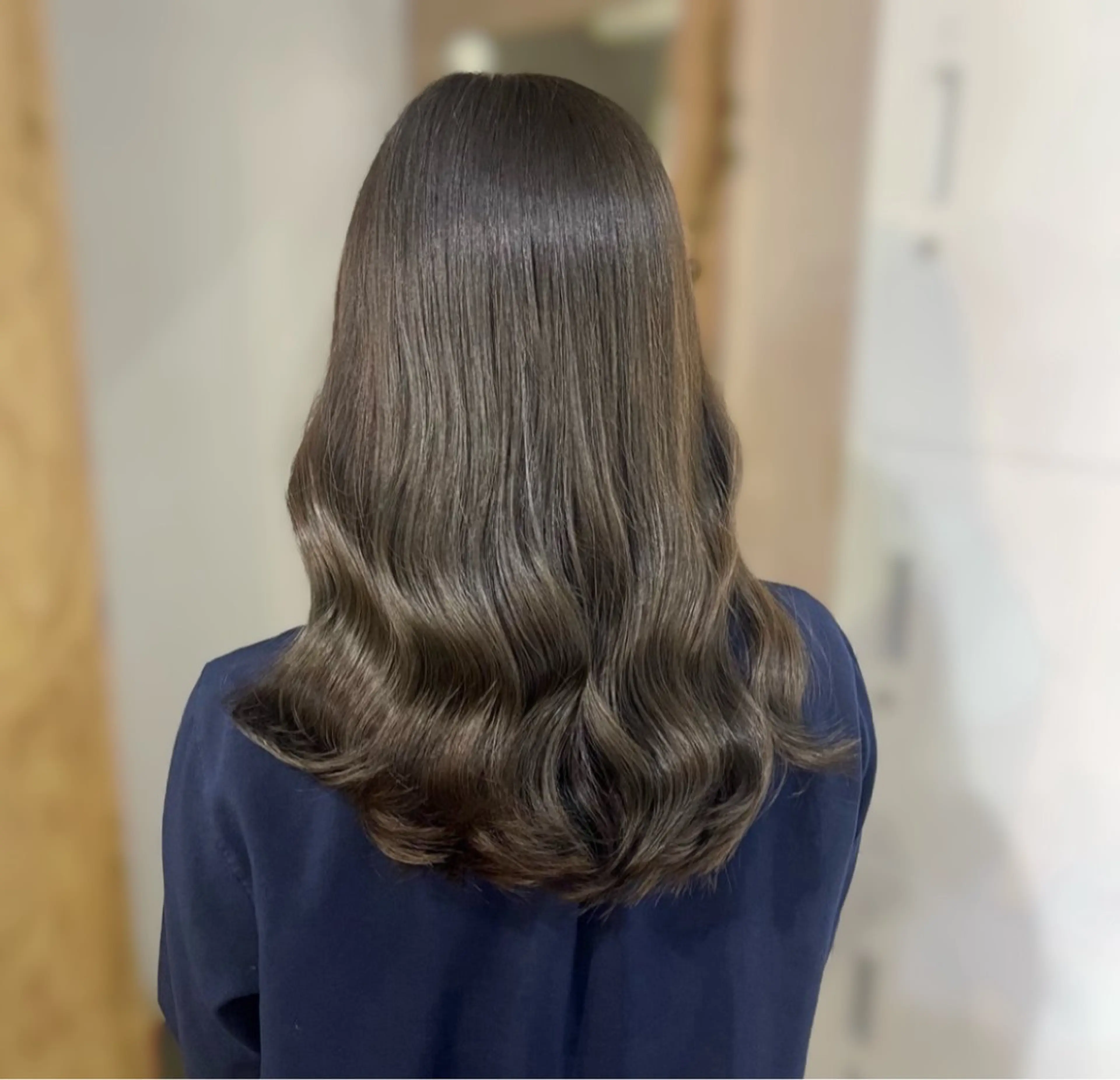 セミロング ヘアカラー トリートメント オオニシ オト🐹のヘアスタイル