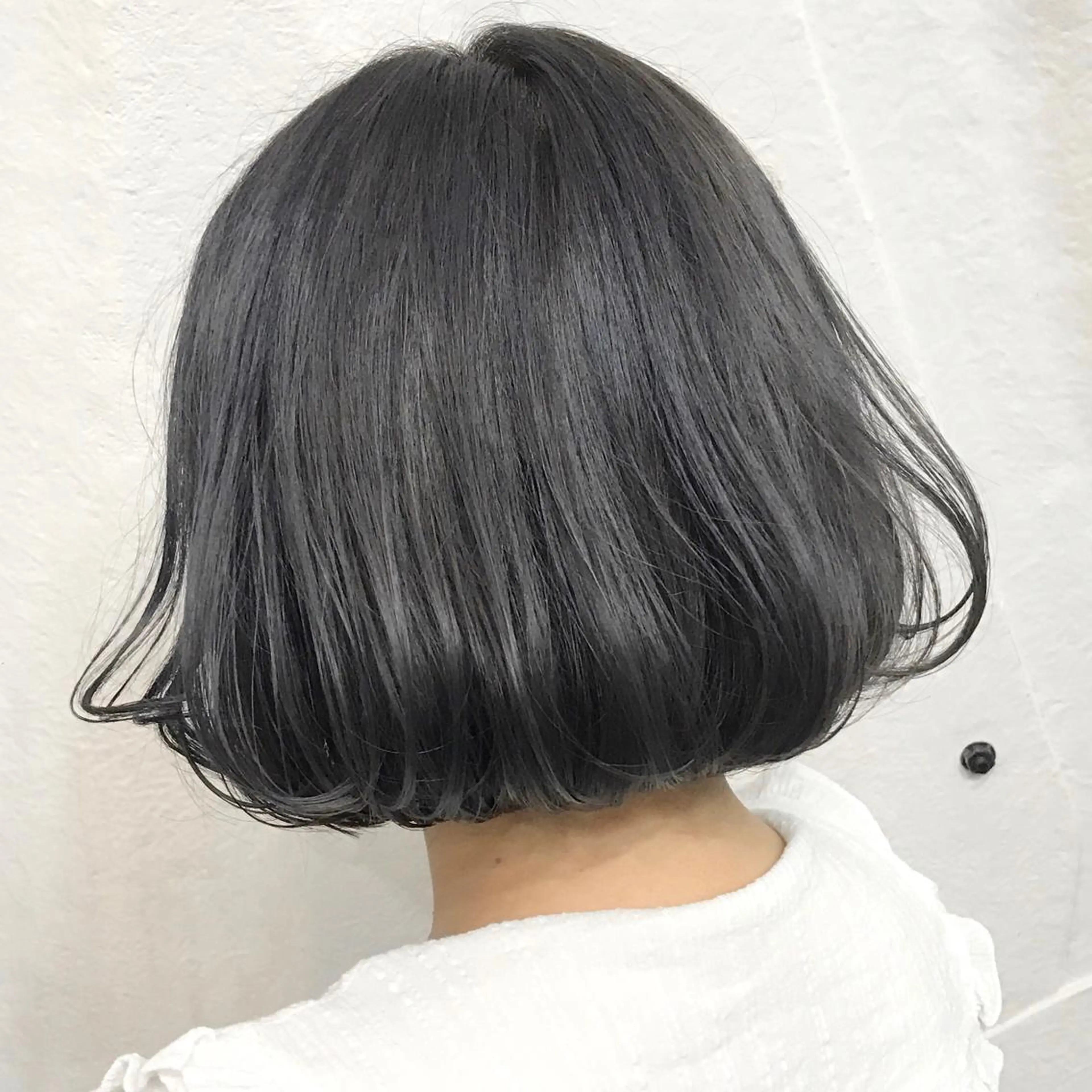 ショート カラー ダークグレー ダブルカラー タンバルモリ サロウィン所属・K-POP好き美容師 🇰🇷Kai.Yのヘアスタイル