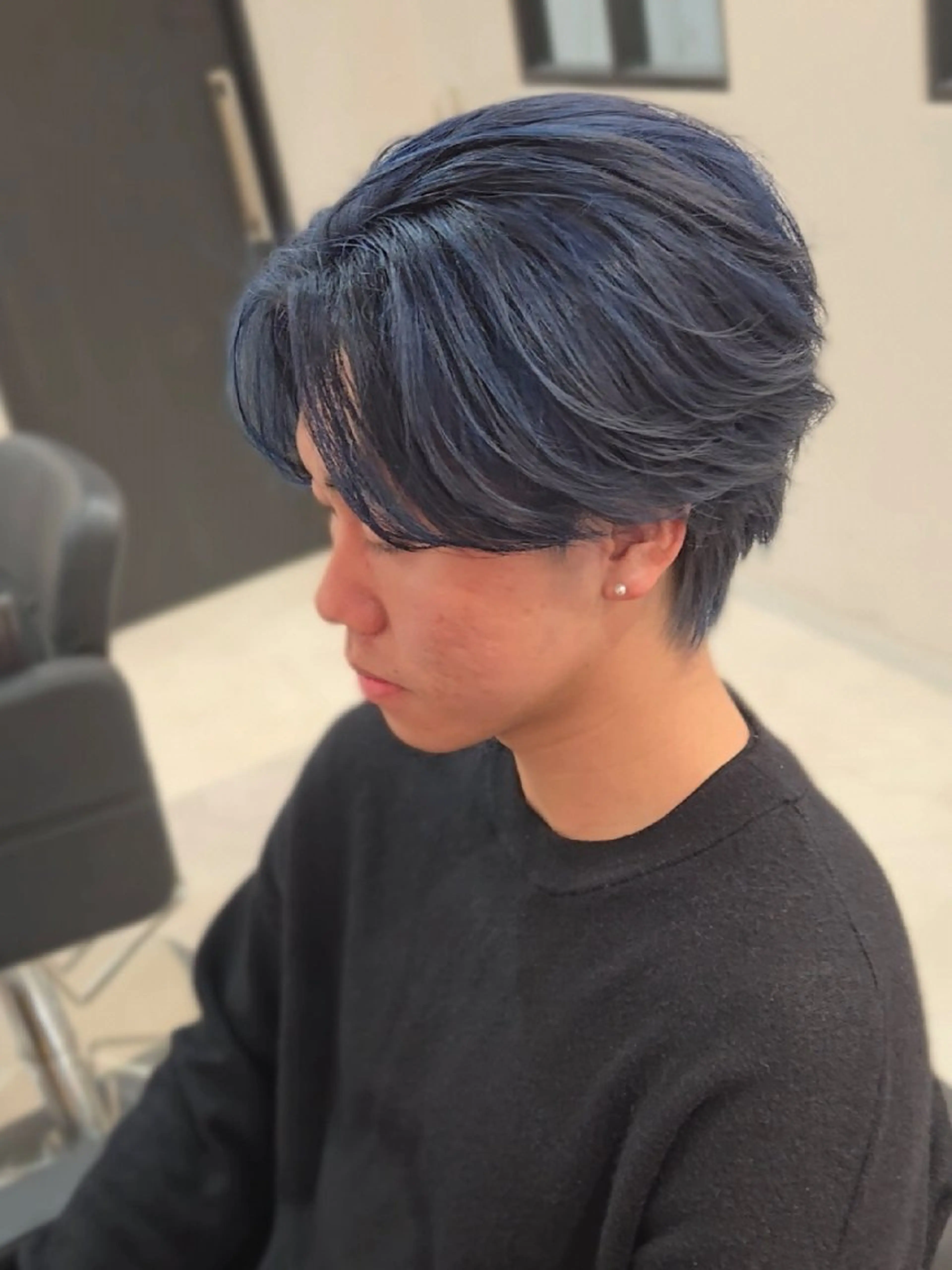 メンズ ミディアム カラー メンズブリーチ センターパート メンズハイトーン 黒髪 ブリーチ ヘアカラー ヘアセット Lapis 名古屋駅前店所属・LEN名古屋/パーマ メンズ特化美容師のヘアスタイル
