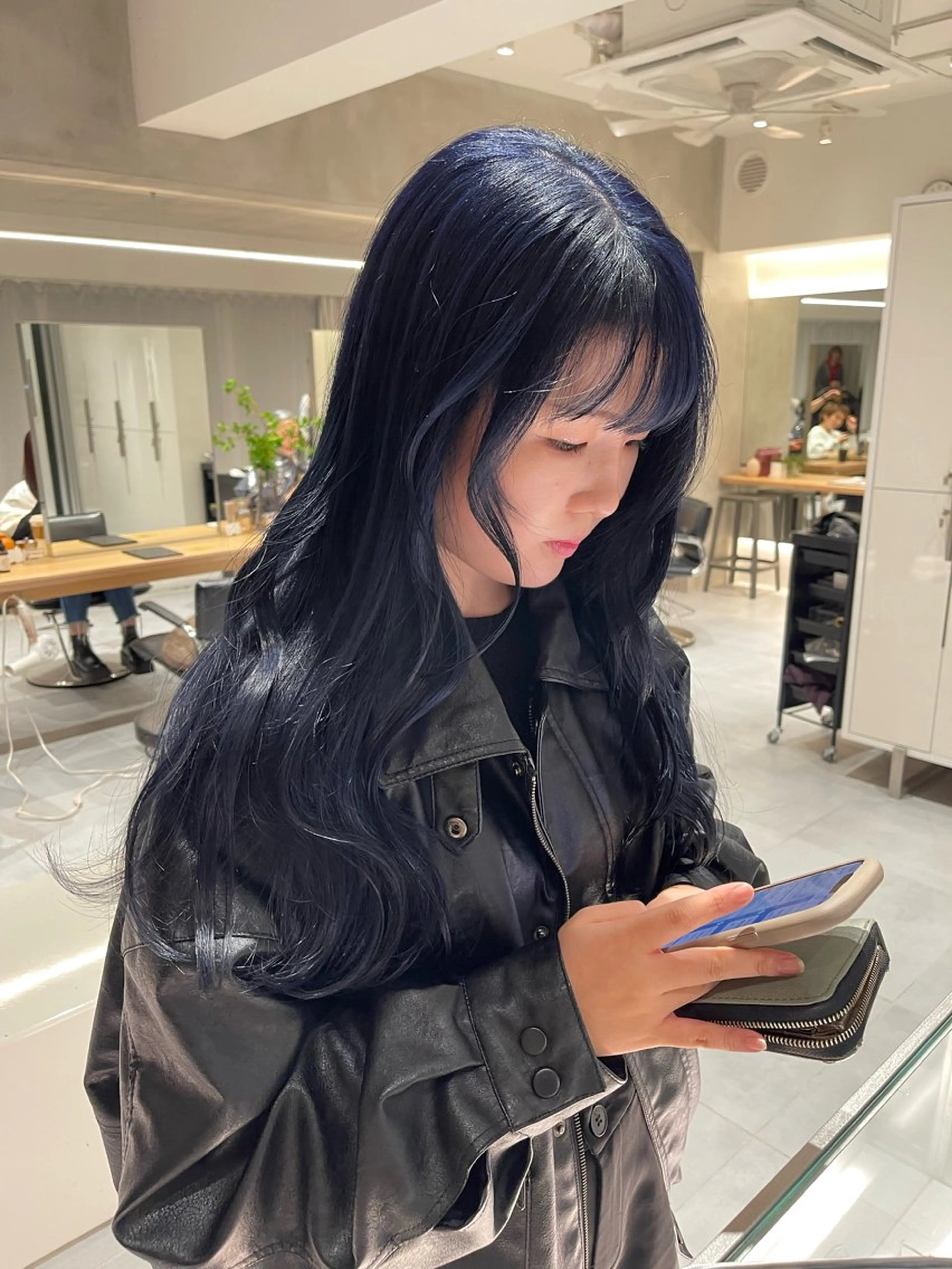 ロング ヘアカラー トリートメント ヘッドスパ ラベンダー/レイヤー カット🤎mamiのヘアスタイル