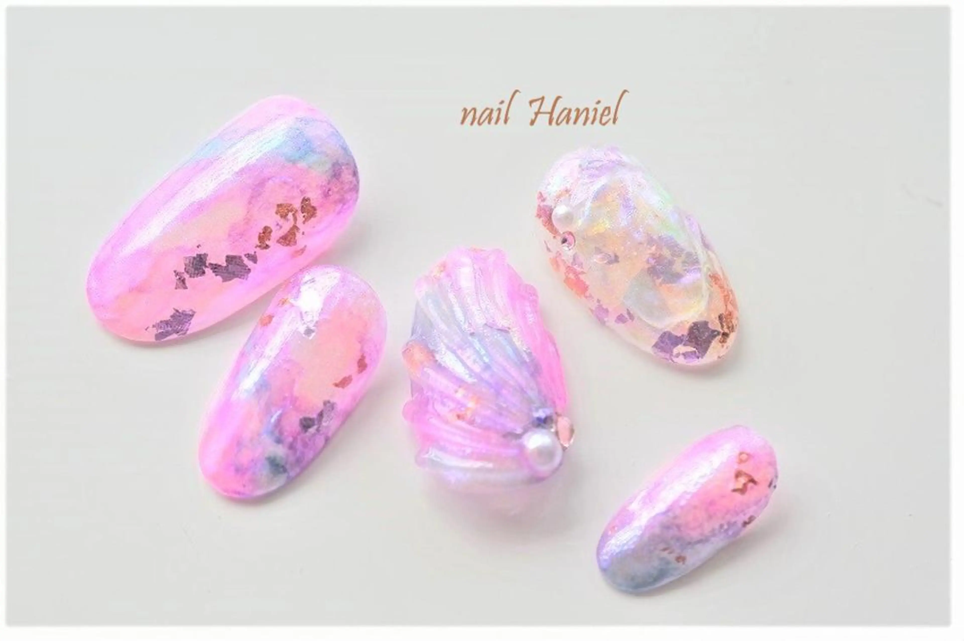 ネイル フットネイル ジェルネイル キラキラネイル 夏ネイル nail Haniel所属・半蔵門サロンハニエル 魅神 ちよのネイルデザイン