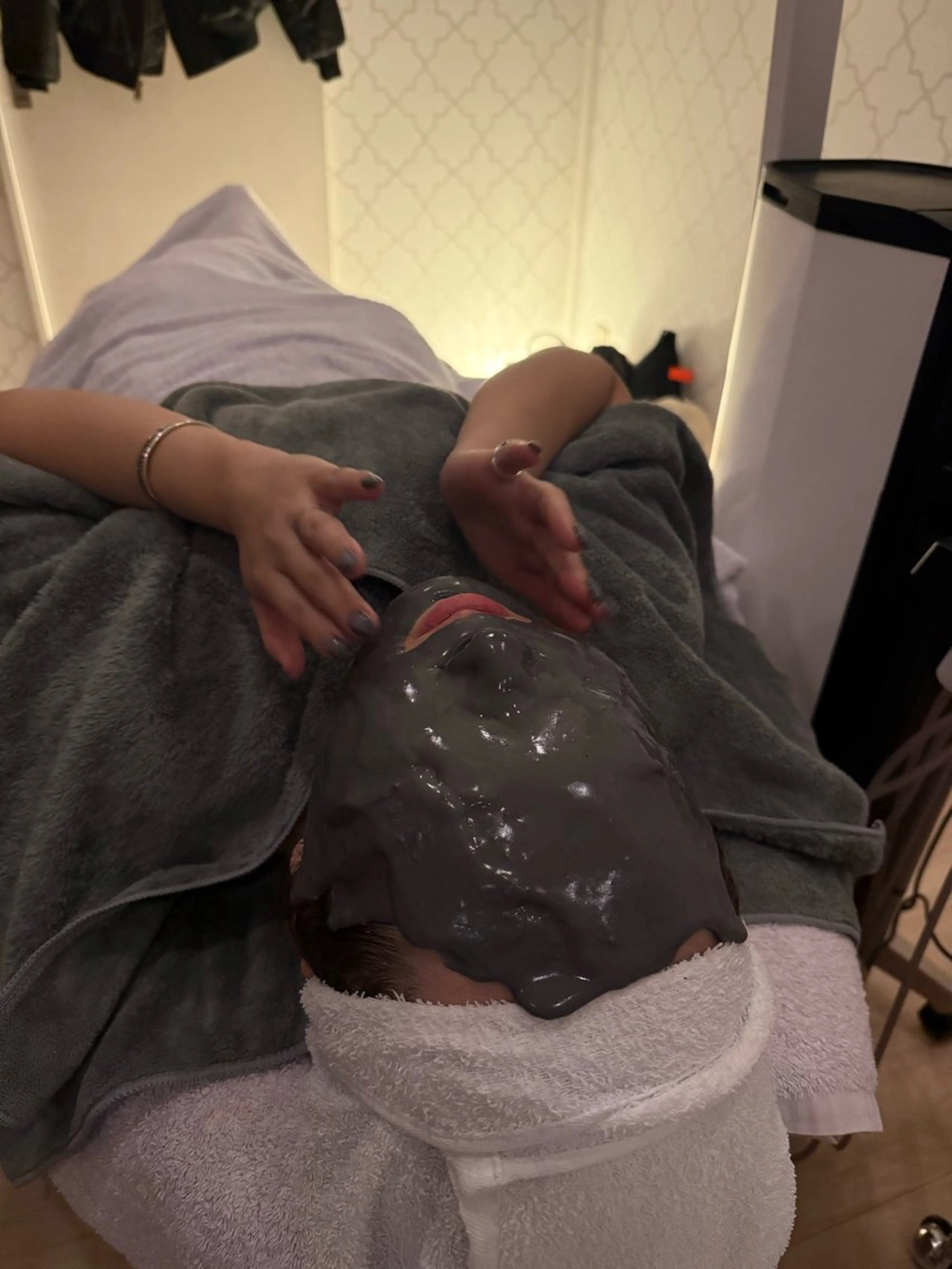 メナードフェイシャルサロン丸の内ヒルズ所属・丸の内瑞穂区メナード anriのエステ・リラクイメージ