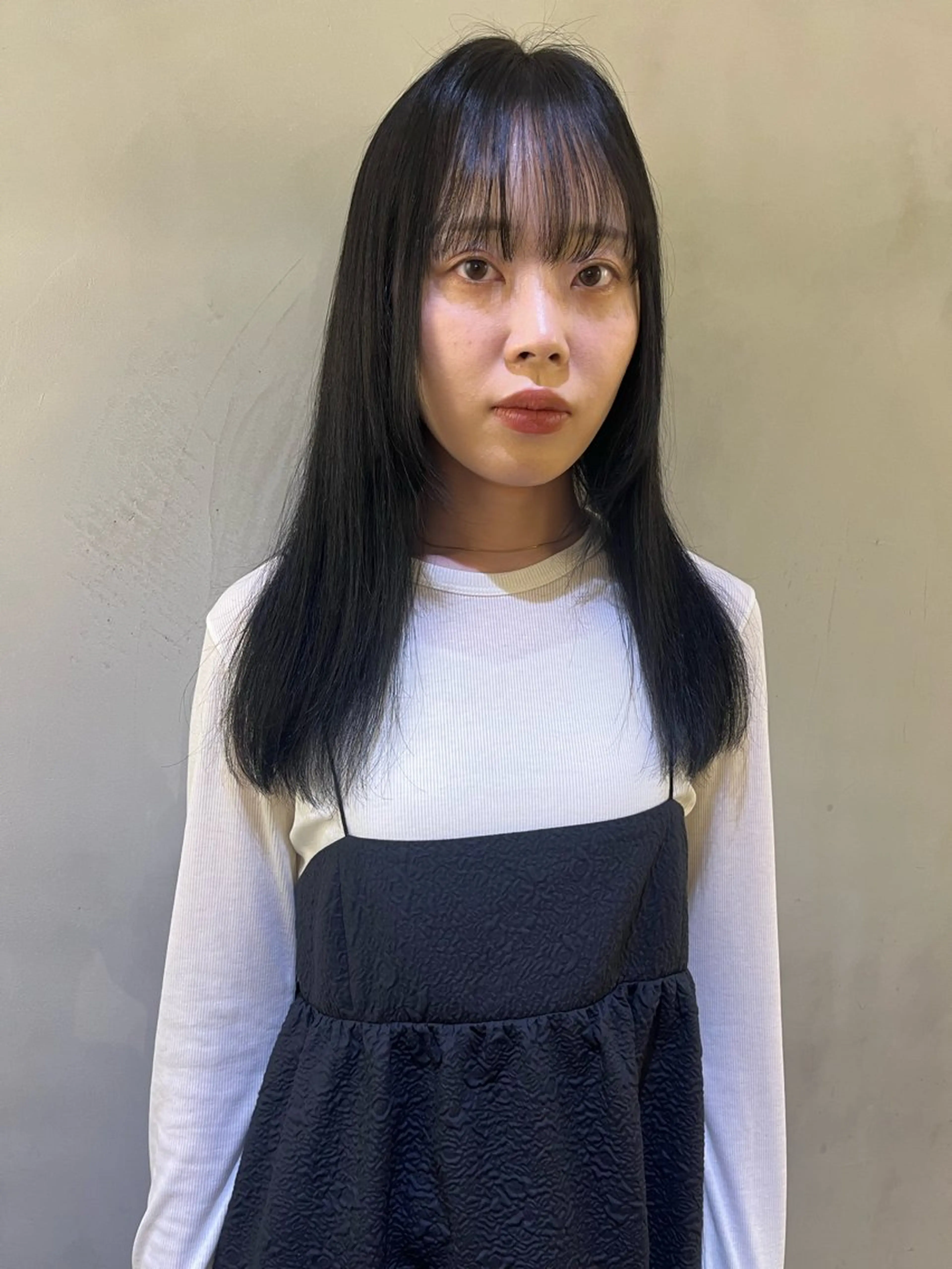 ロング カラー 透明感カラー 伸ばしかけ pu+on. nailworks所属・fuyumi / ニュアンスネイルのネイルデザイン