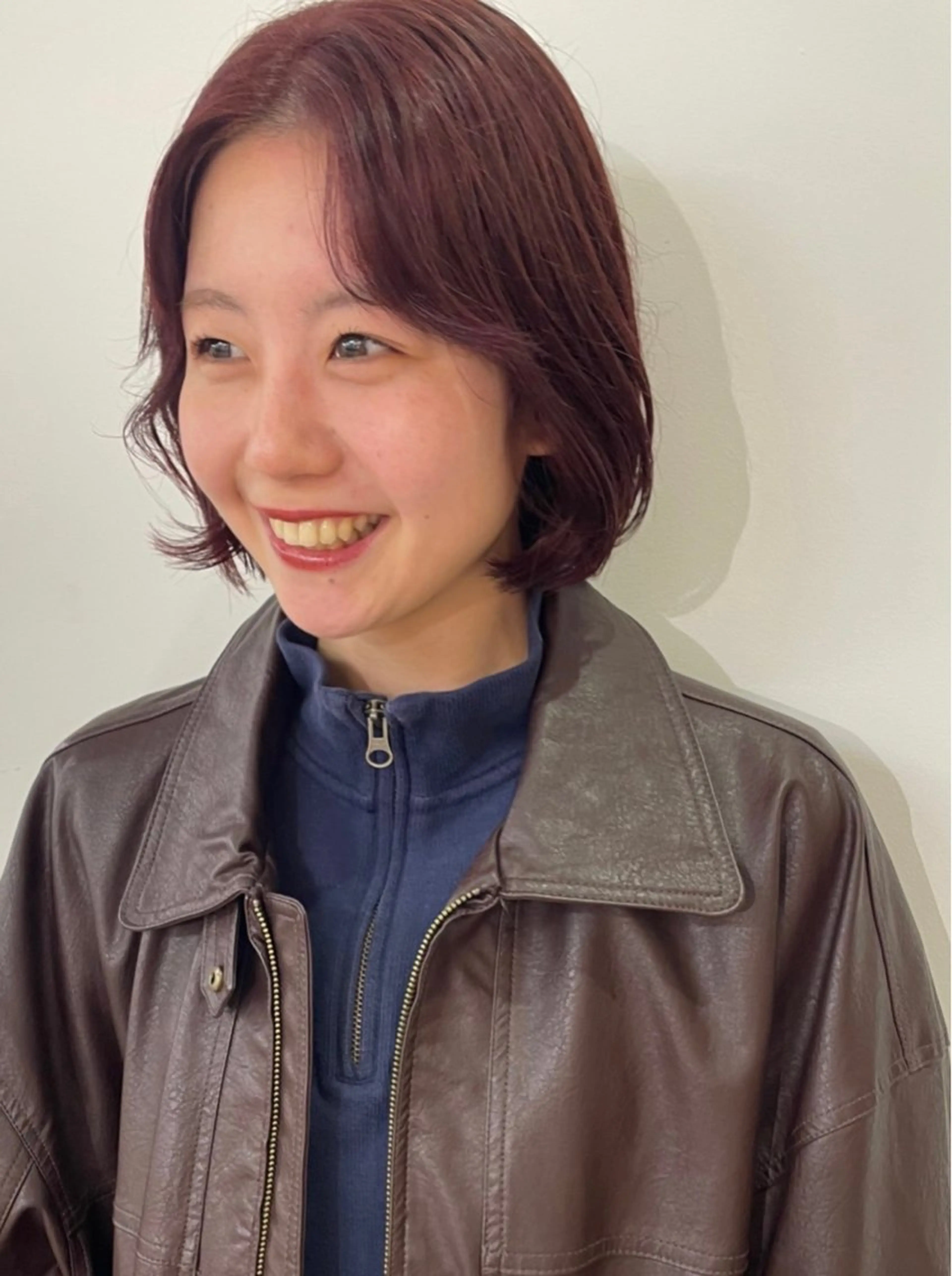 ミディアム カラー ボルドーカラー ブラウンカラー ラベンダーカラー ピンクカラー ピンクラベンダー ヘアカラー トリートメント MIU/ルーツカラー ボブ/顔周りレイヤーのヘアスタイル