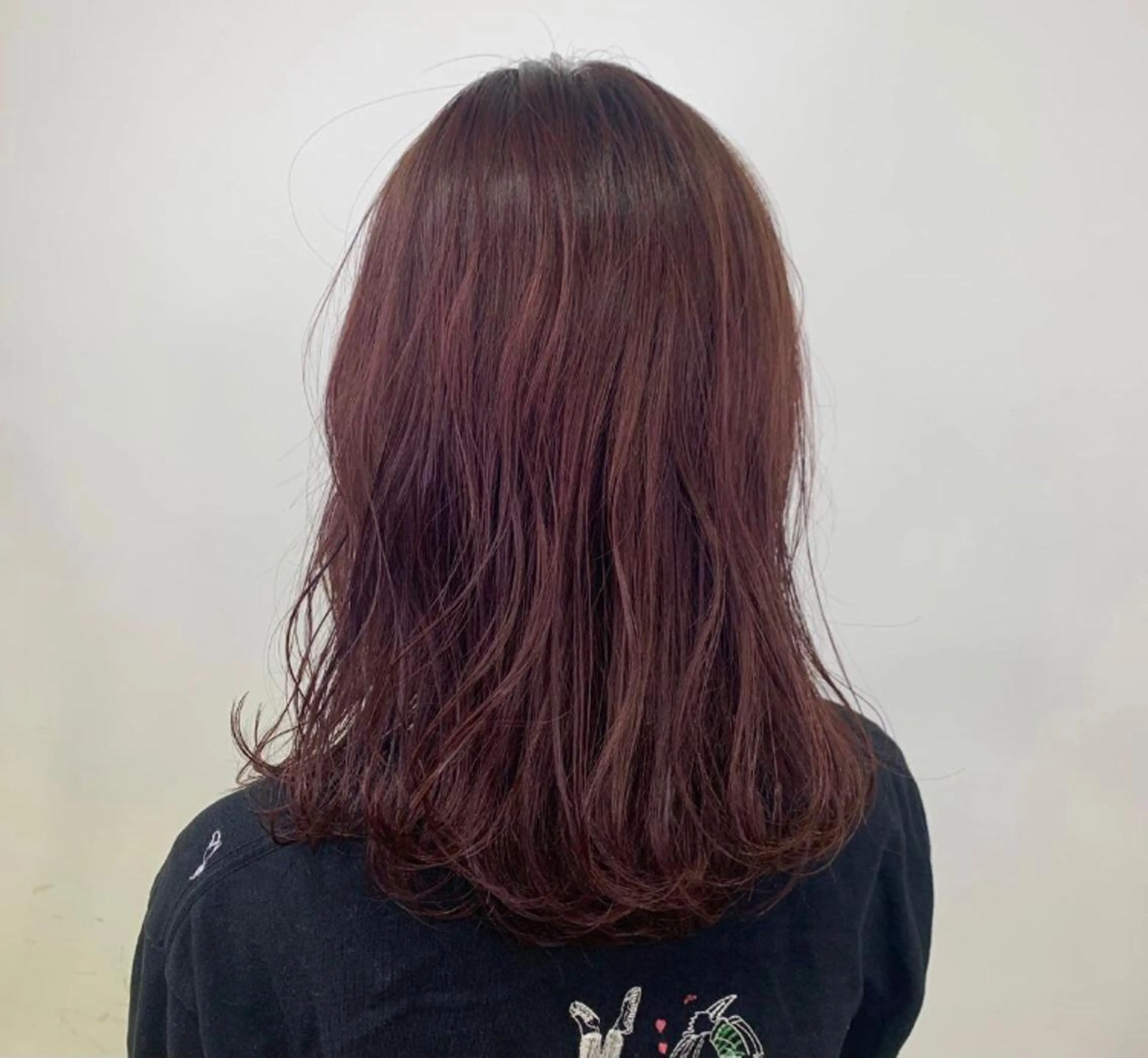 ロング ロング 艶髪カラー🫧 髪質改善🪽萩原のヘアスタイル