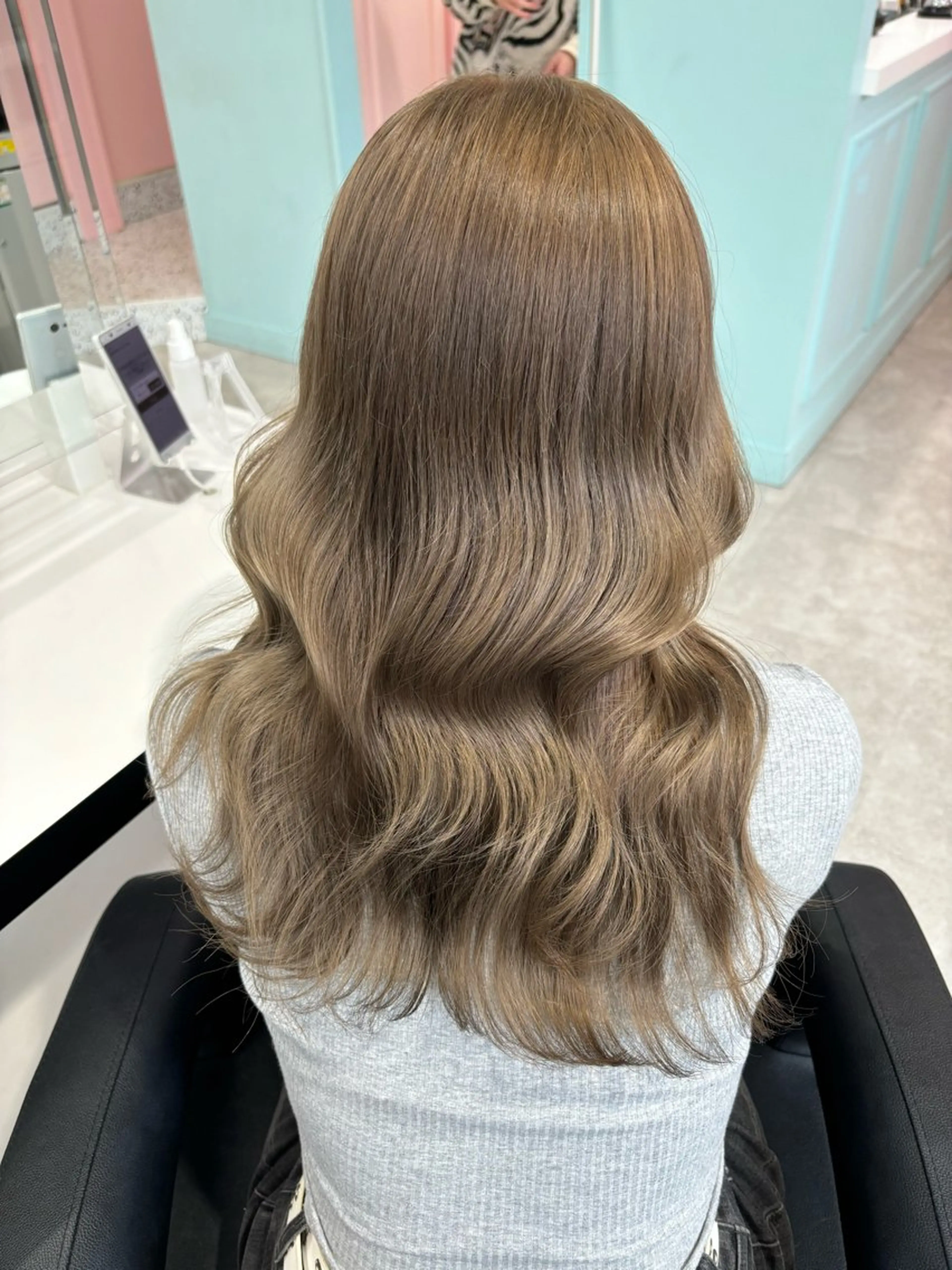 ロング Wカラー/暖色/べ ージュりく©︎🐝のヘアスタイル