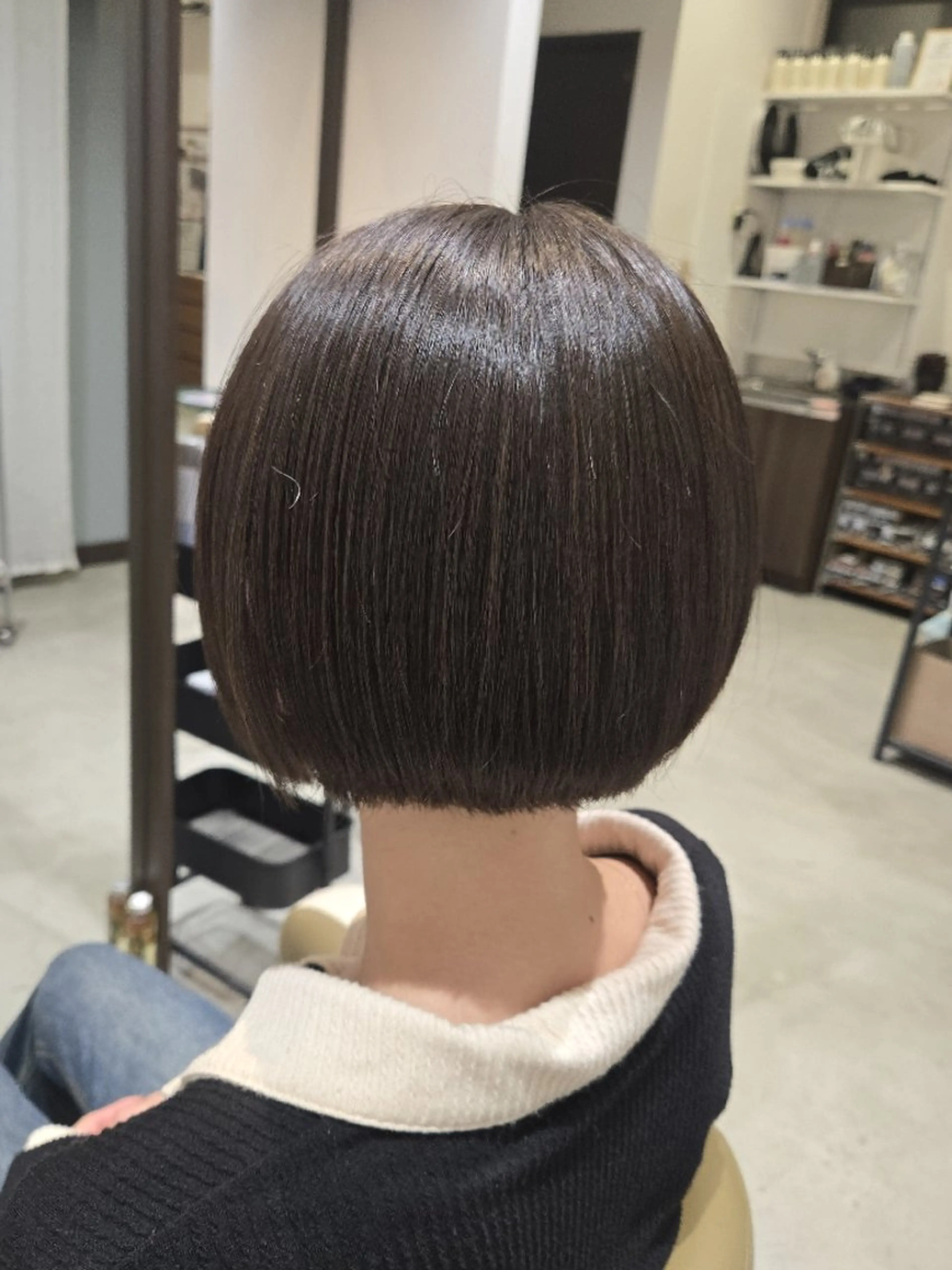 ショート ボブ カット 尾澤 尚希のヘアスタイル