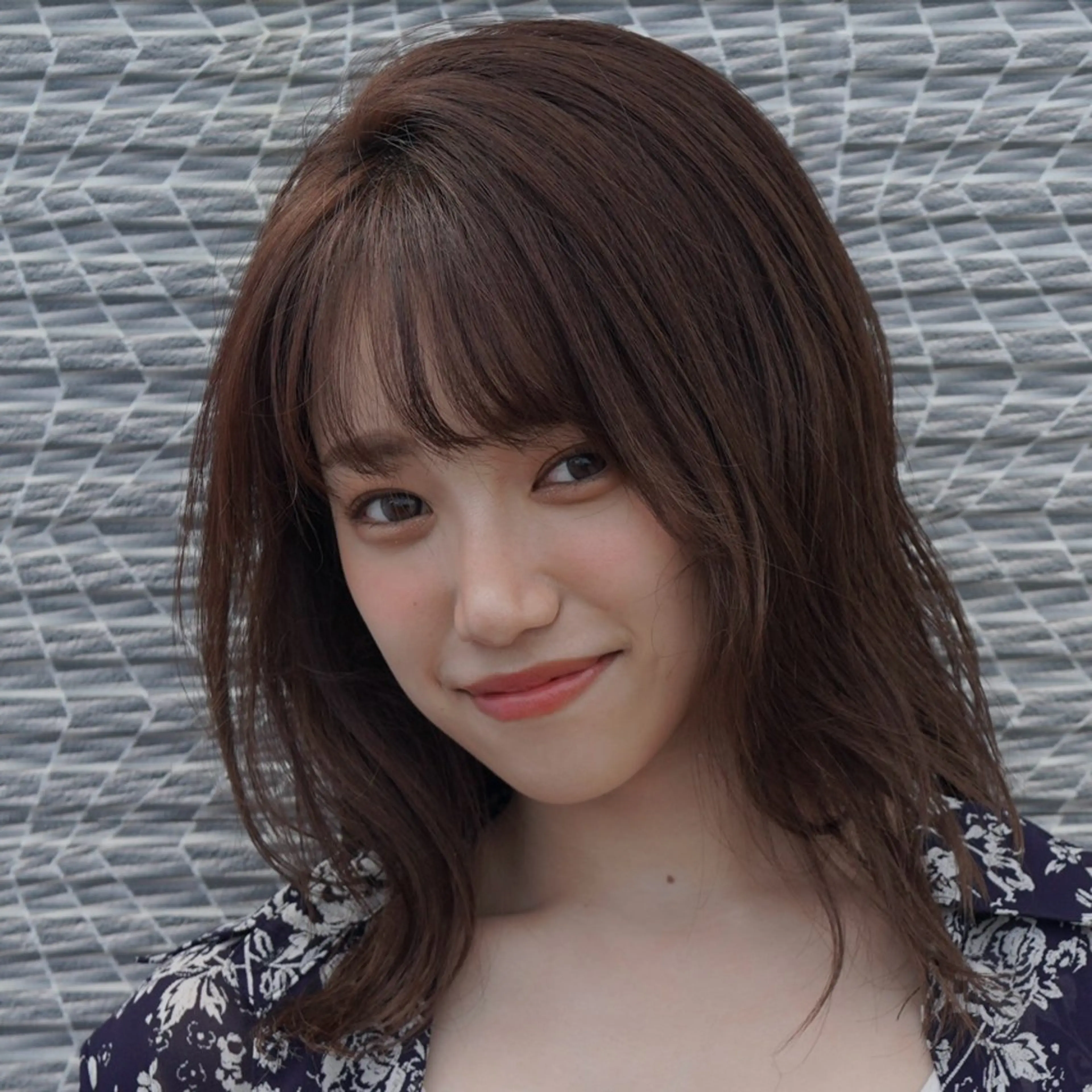 セミロング かさい しゅりのヘアスタイル