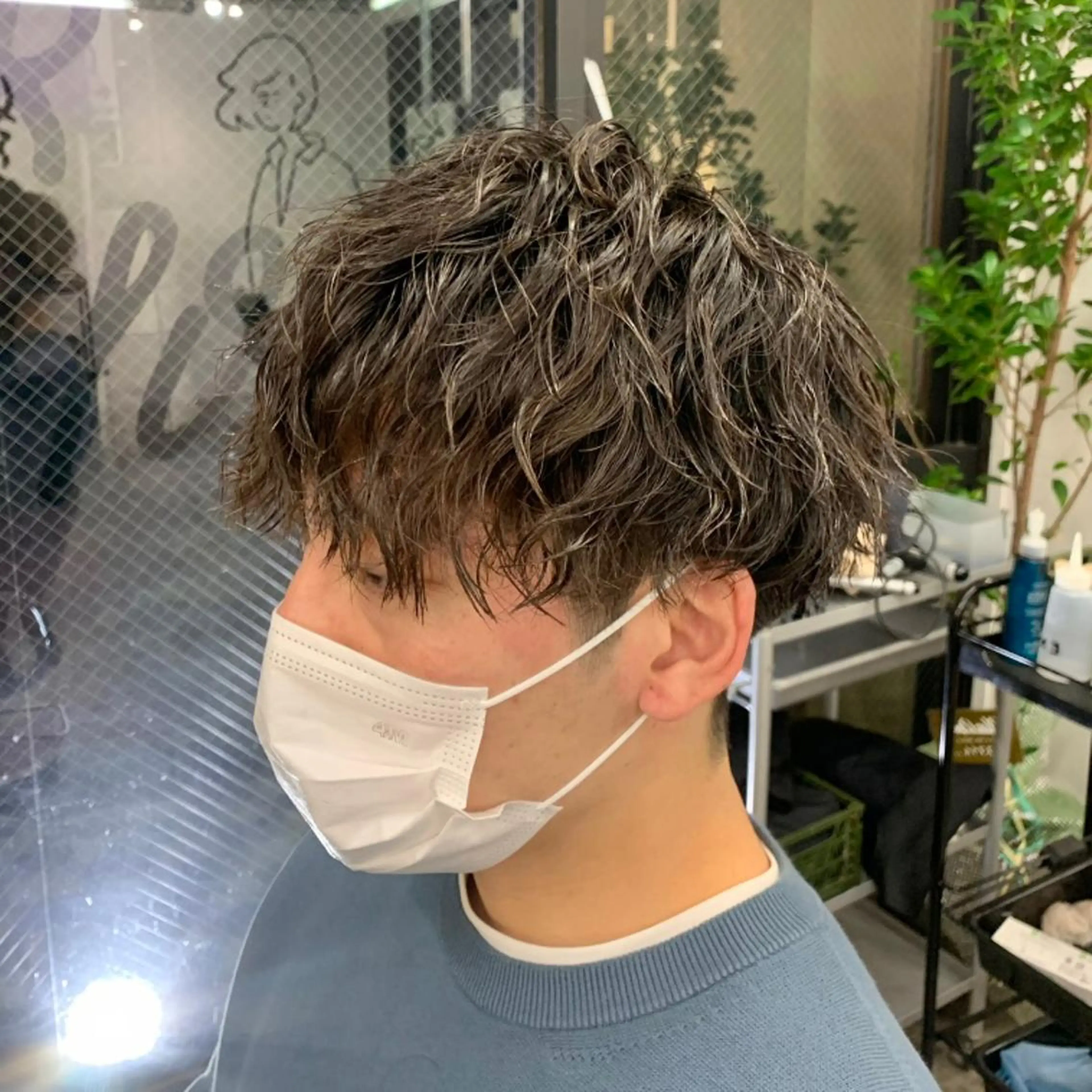 ショート パーマ メンズ メンズパーマ スパイラルパーマ カット パーマ メンズ特化美容師/ 藤戸 椋のヘアスタイル