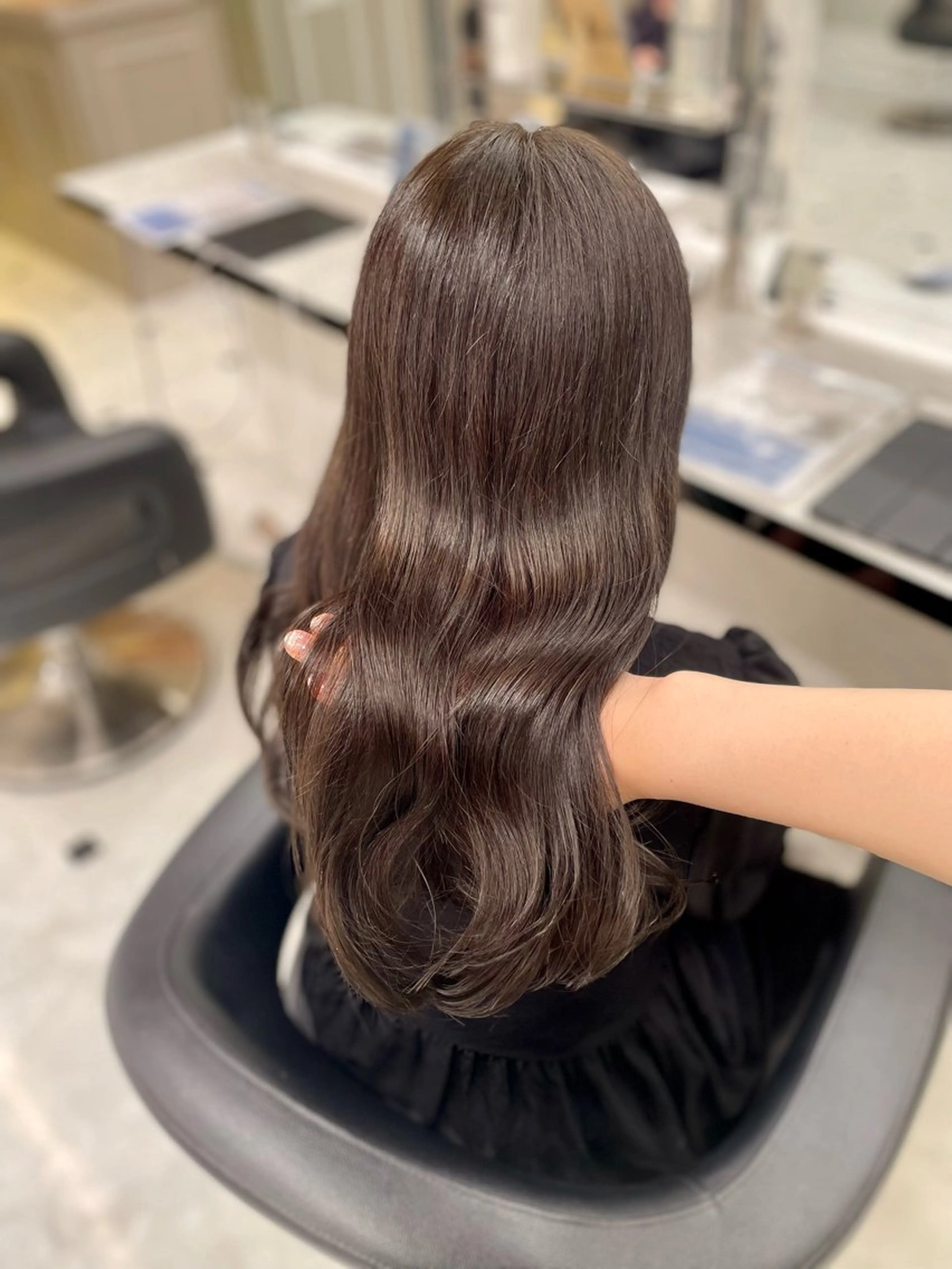 セミロング カット 縮毛矯正 うる艶トレンドヘア 🕊️上野BABYのヘアスタイル