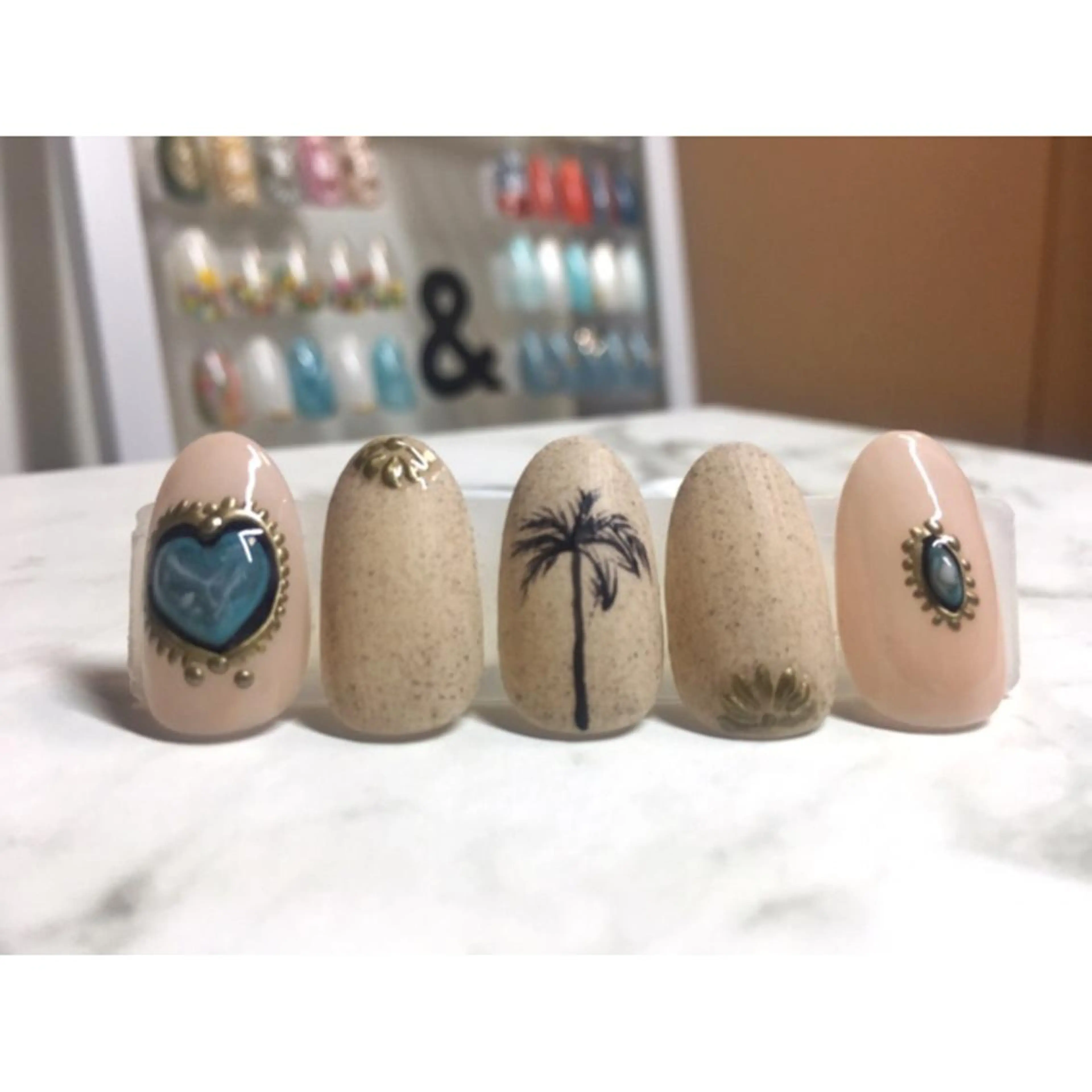 ネイル ハンドネイル C'mere nailsのネイルデザイン