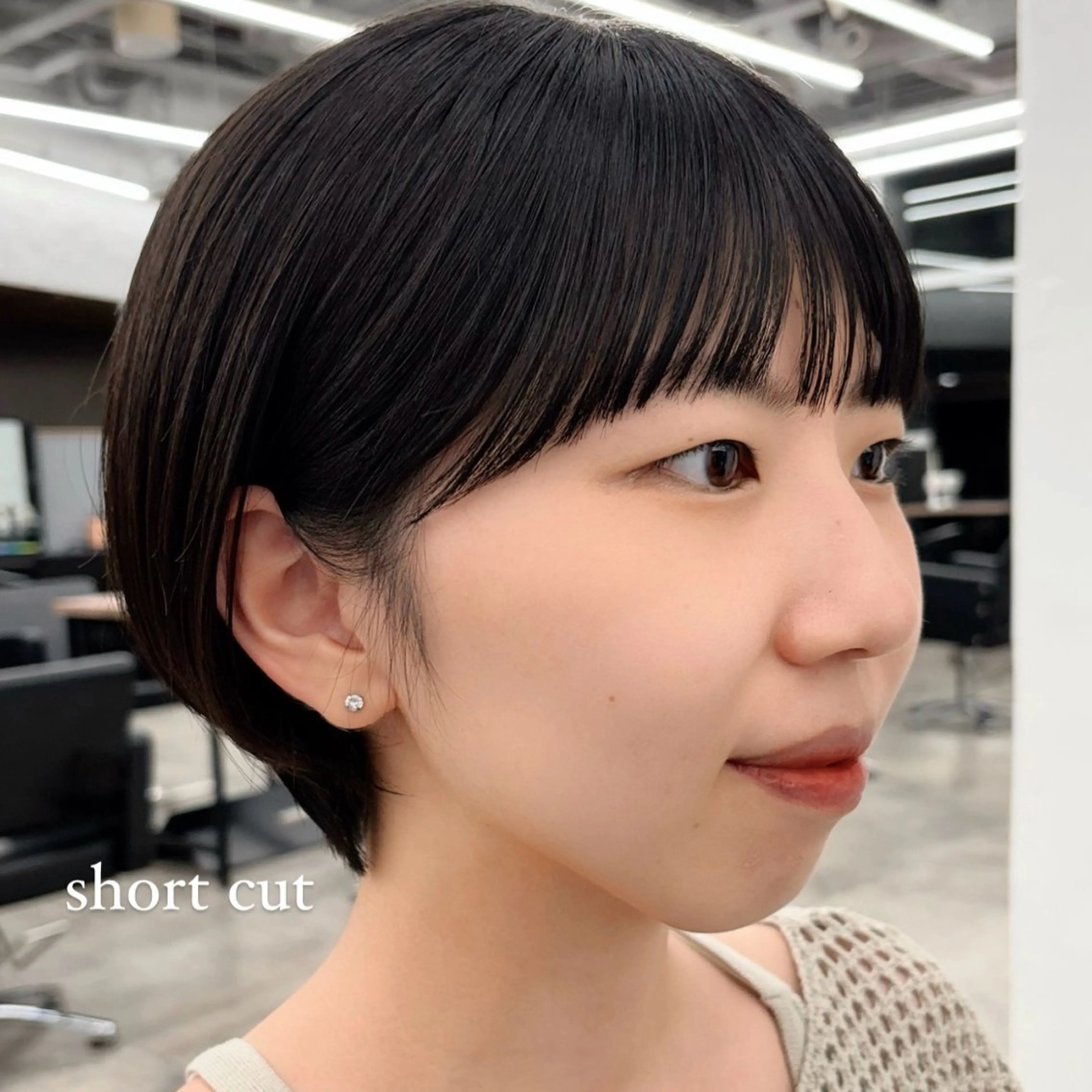 ショート カラー ヘアアレンジ 丸みショート ショートヘア 🌱ボブ/レイヤー/ ベージュ/あやみ✨のヘアスタイル