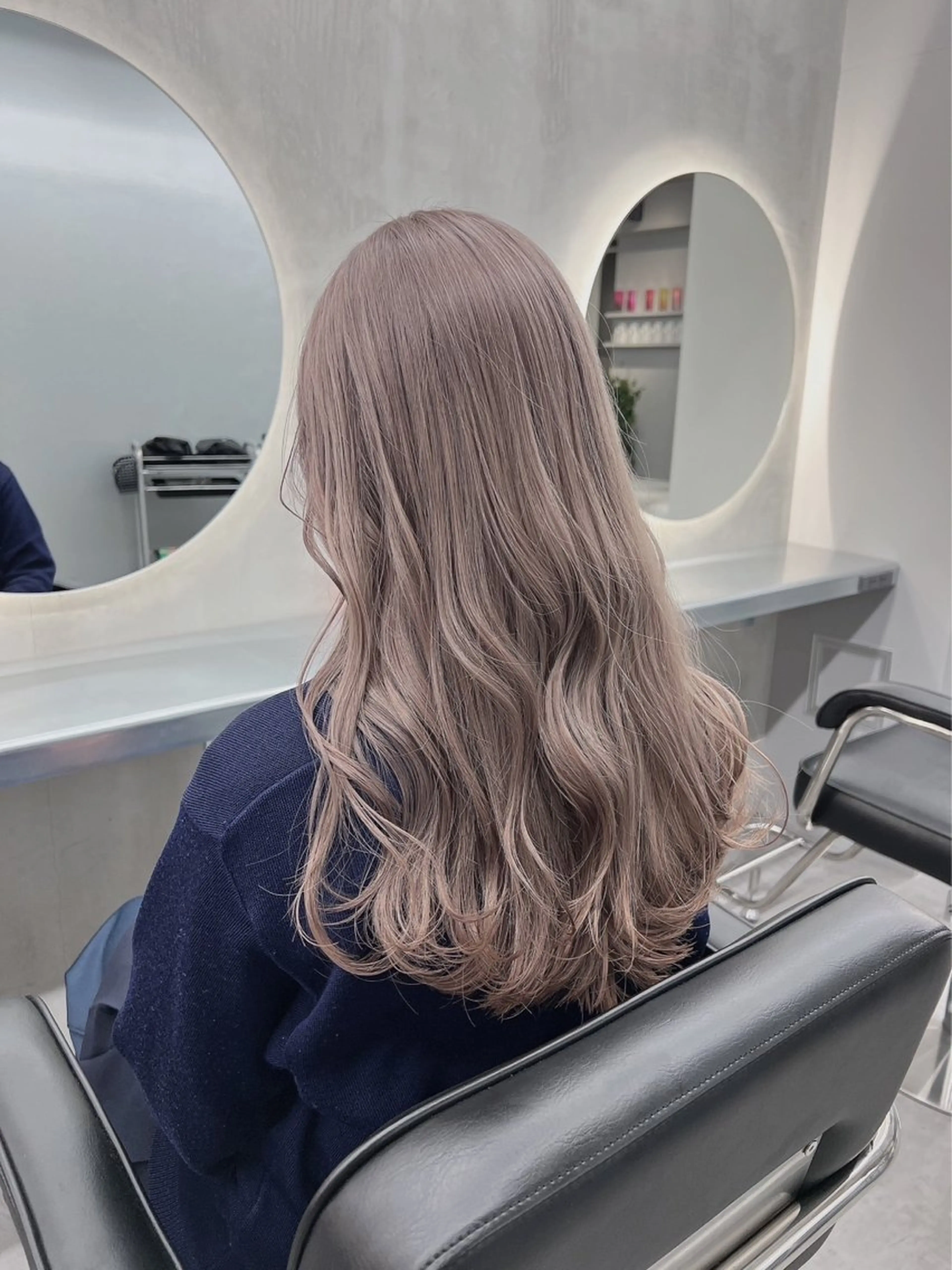 ロング ヘアカラー ヘアセット 🎀ほの🎀 ミルクティー♡表参道のヘアスタイル
