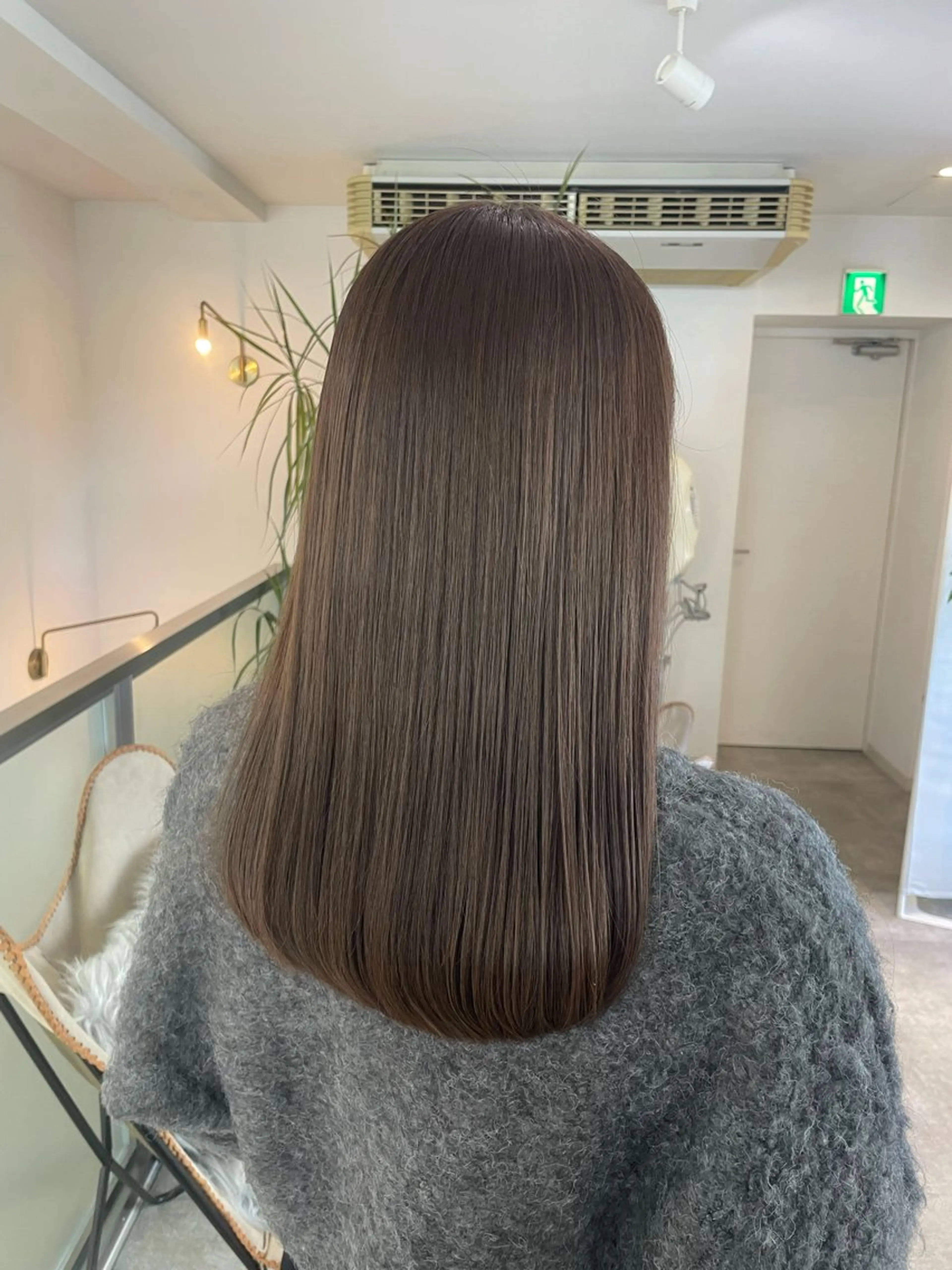 ロング カラー ブラウンカラー トリートメント Jr.stylist 彩乃のヘアスタイル