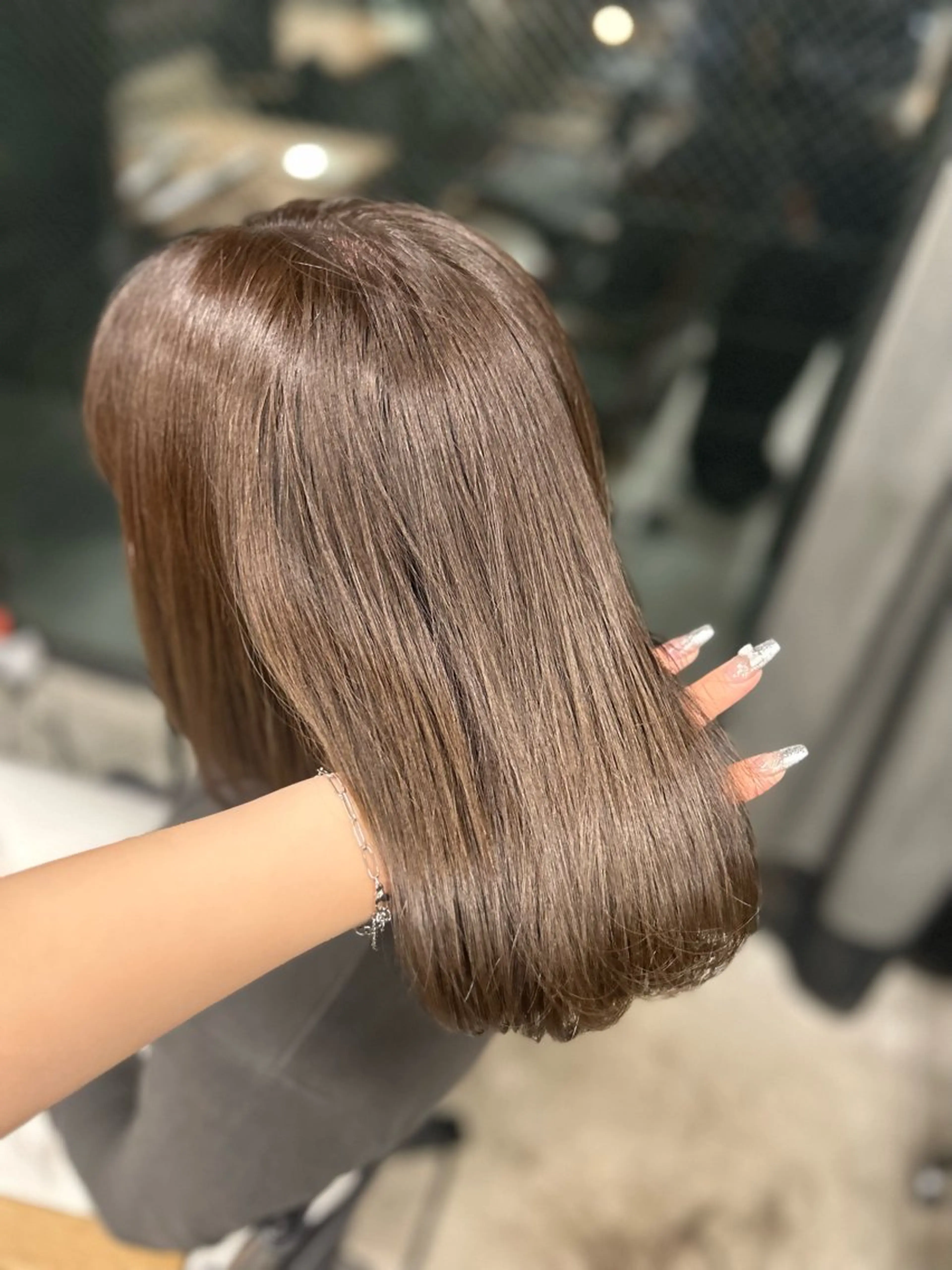 ミディアム カラー グレージュ ICY表参道所属・ERIKA YAMAMOTOのヘアスタイル