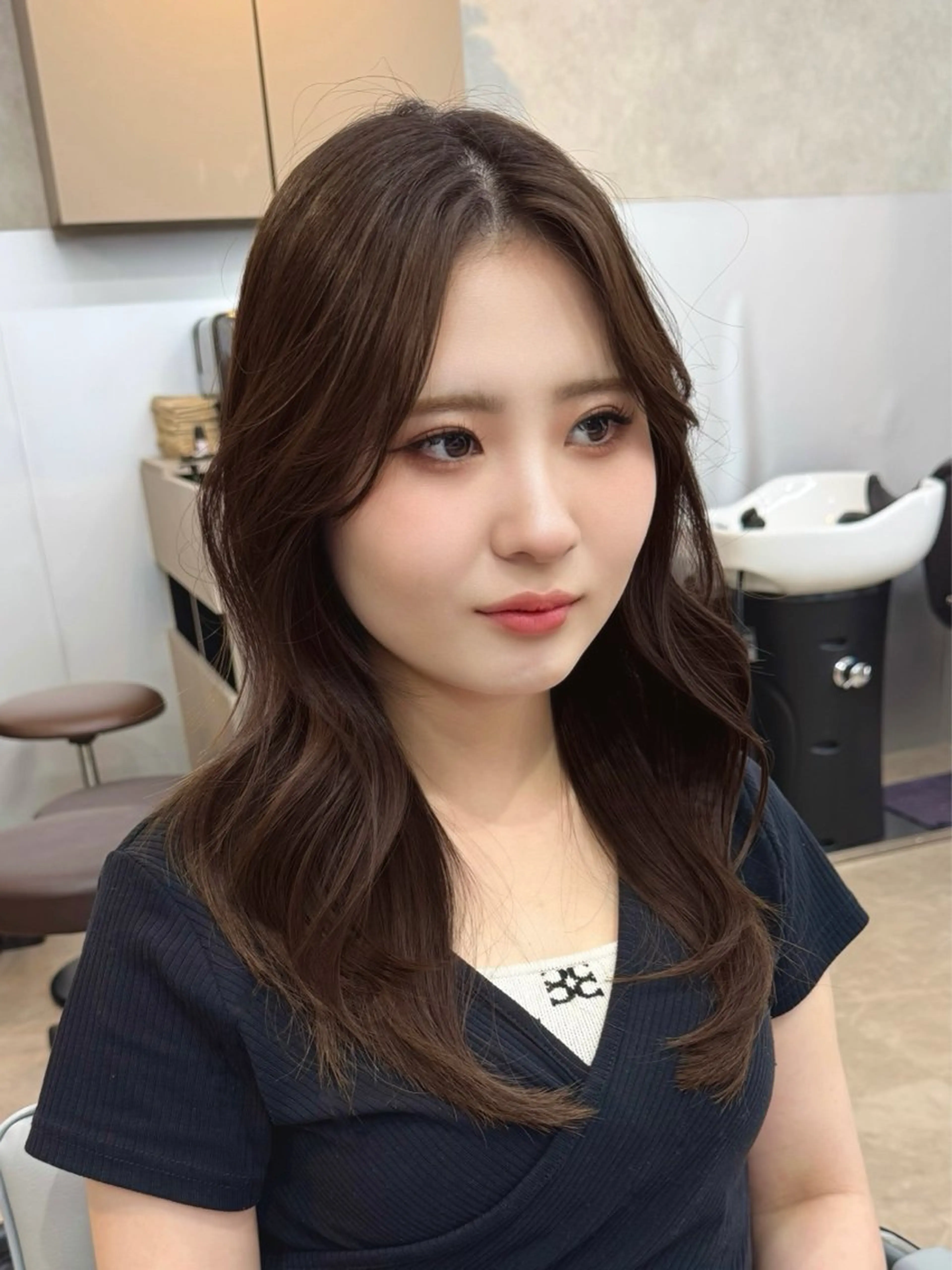 セミロング カット ヘアカラー 鎌倉 楓麻のヘアスタイル