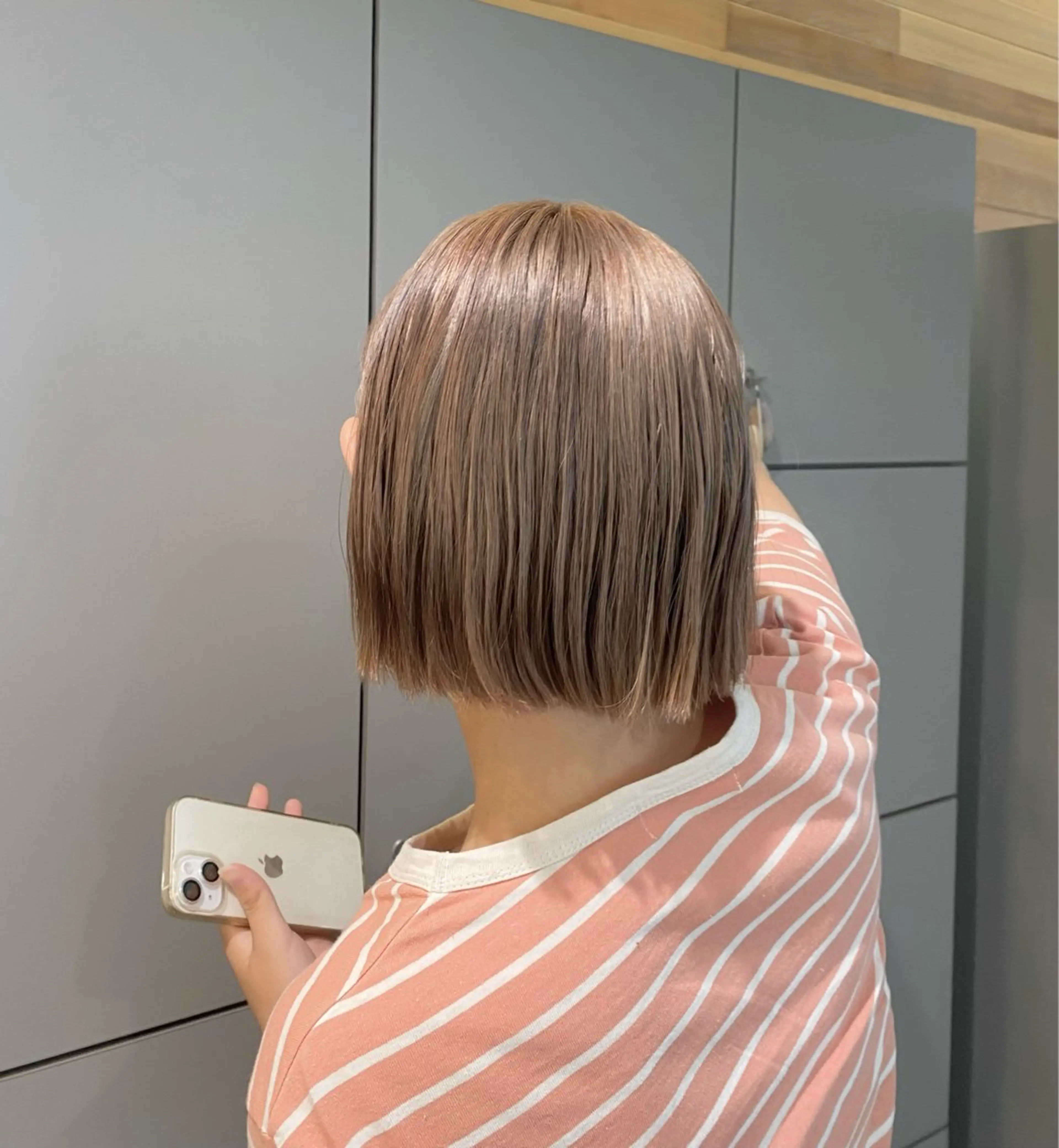 ミディアム カラー ベージュカラー ピンクカラー ピンクベージュ ヘアカラー 佐藤 櫻のヘアスタイル