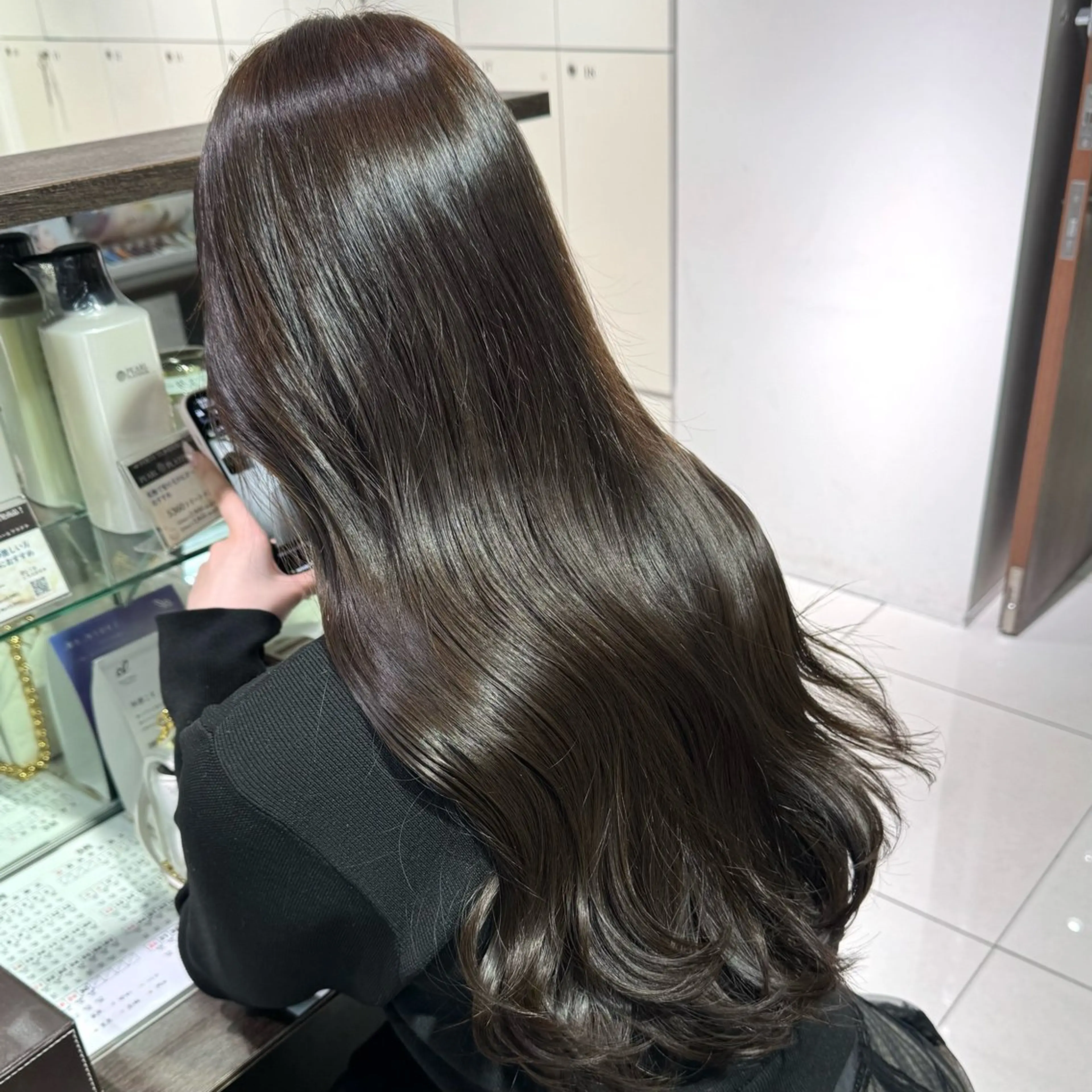 ロング カラー ヘアアレンジ ヘアカラー ブリーチなしカラー /ベージュ/安形翔のヘアスタイル