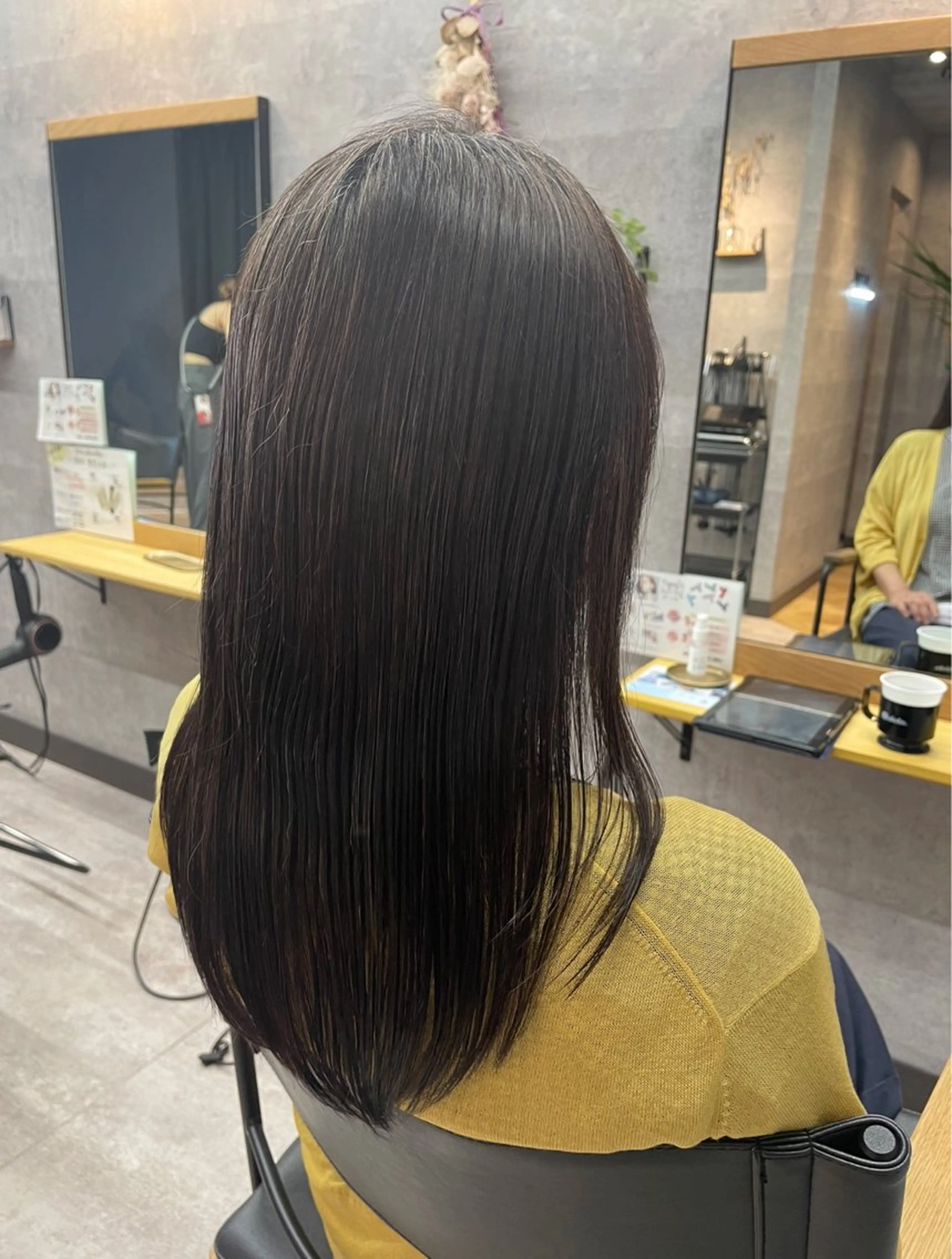 セミロング カット 縮毛矯正 script.所属・艶髪 🌸木下なつみのヘアスタイル