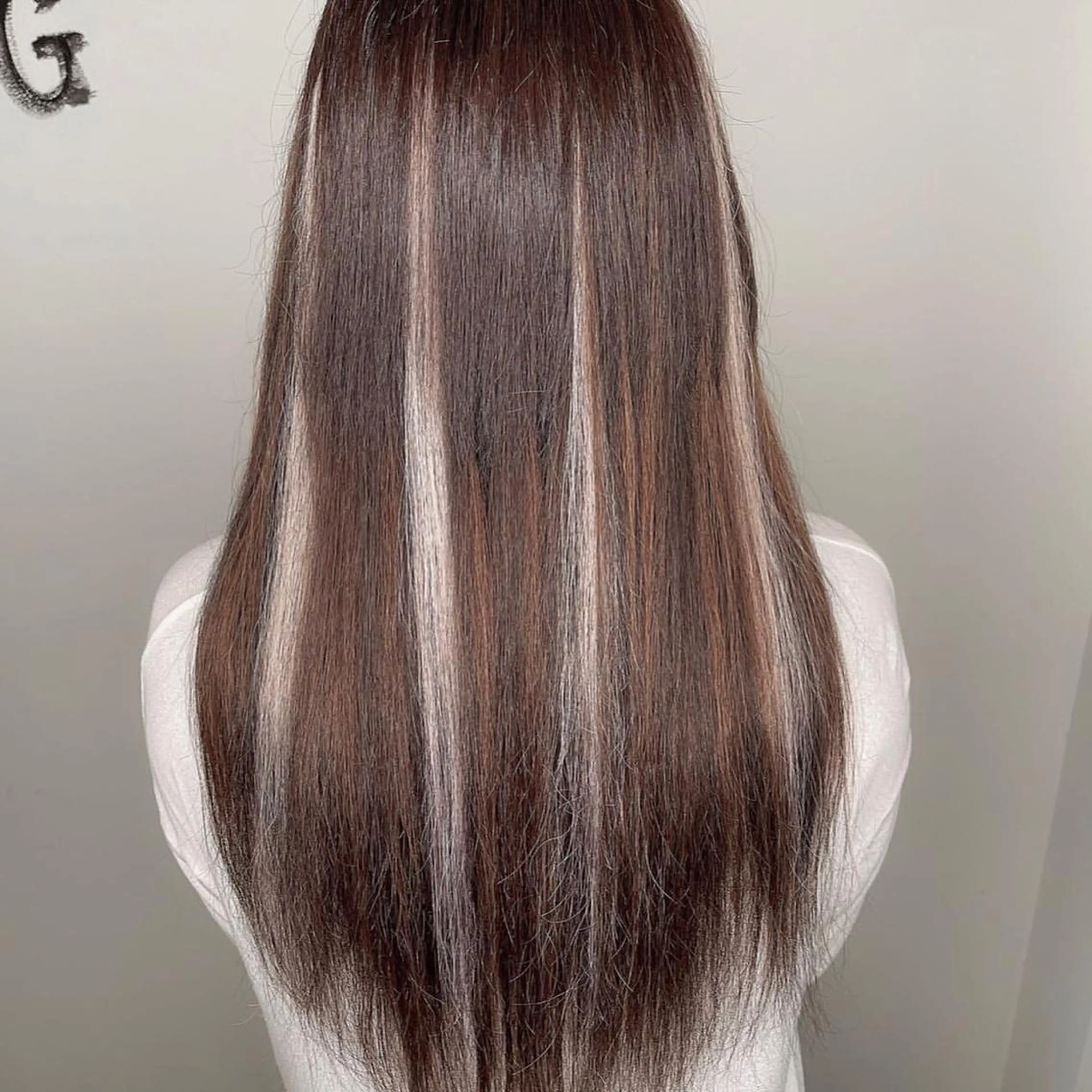 ロング エクステ 小笠原 菜緒のヘアスタイル