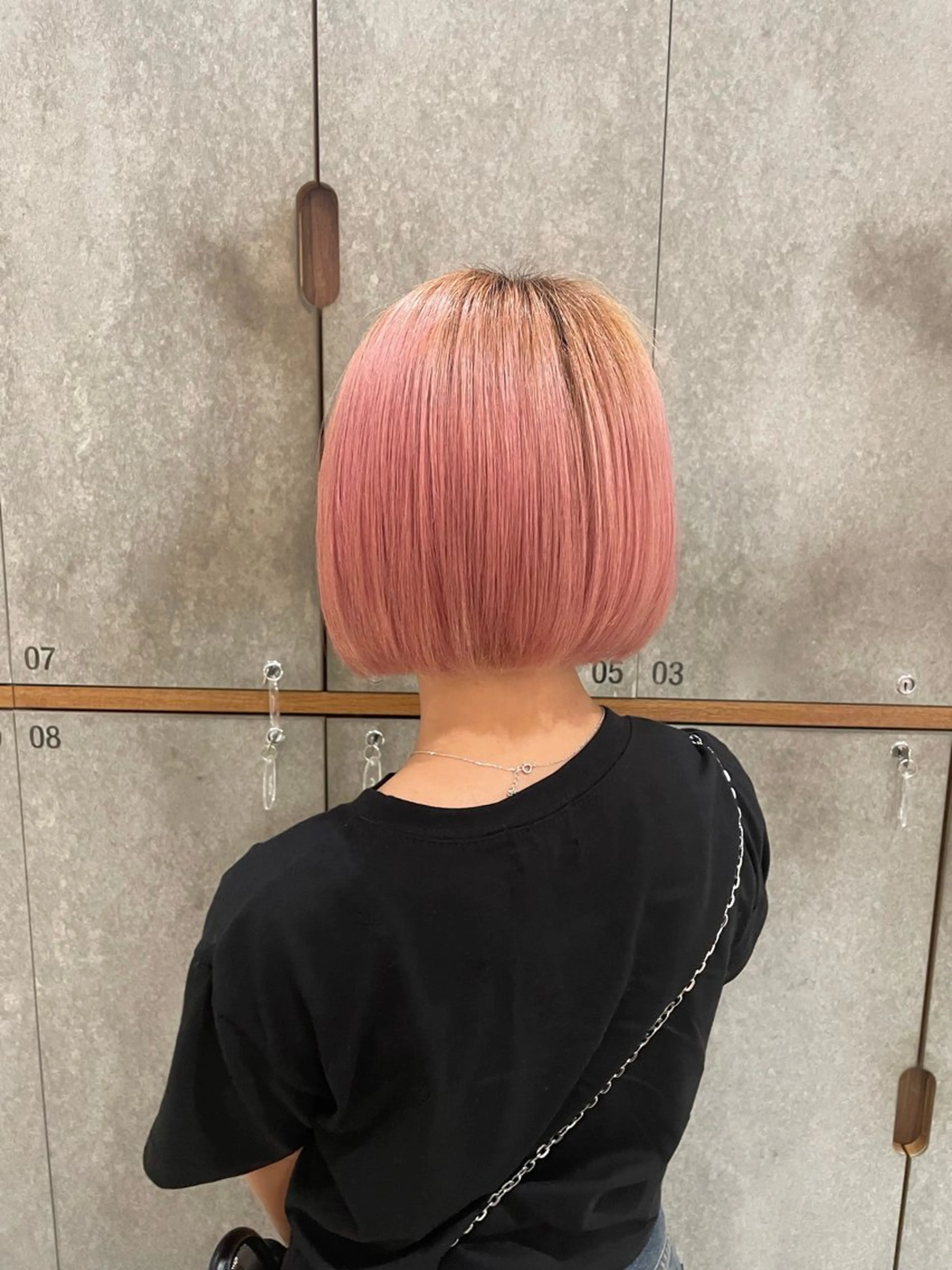 ミディアム ボブ 𝙮𝙪-𝙧𝙞｡ 透け感color🌙のヘアスタイル